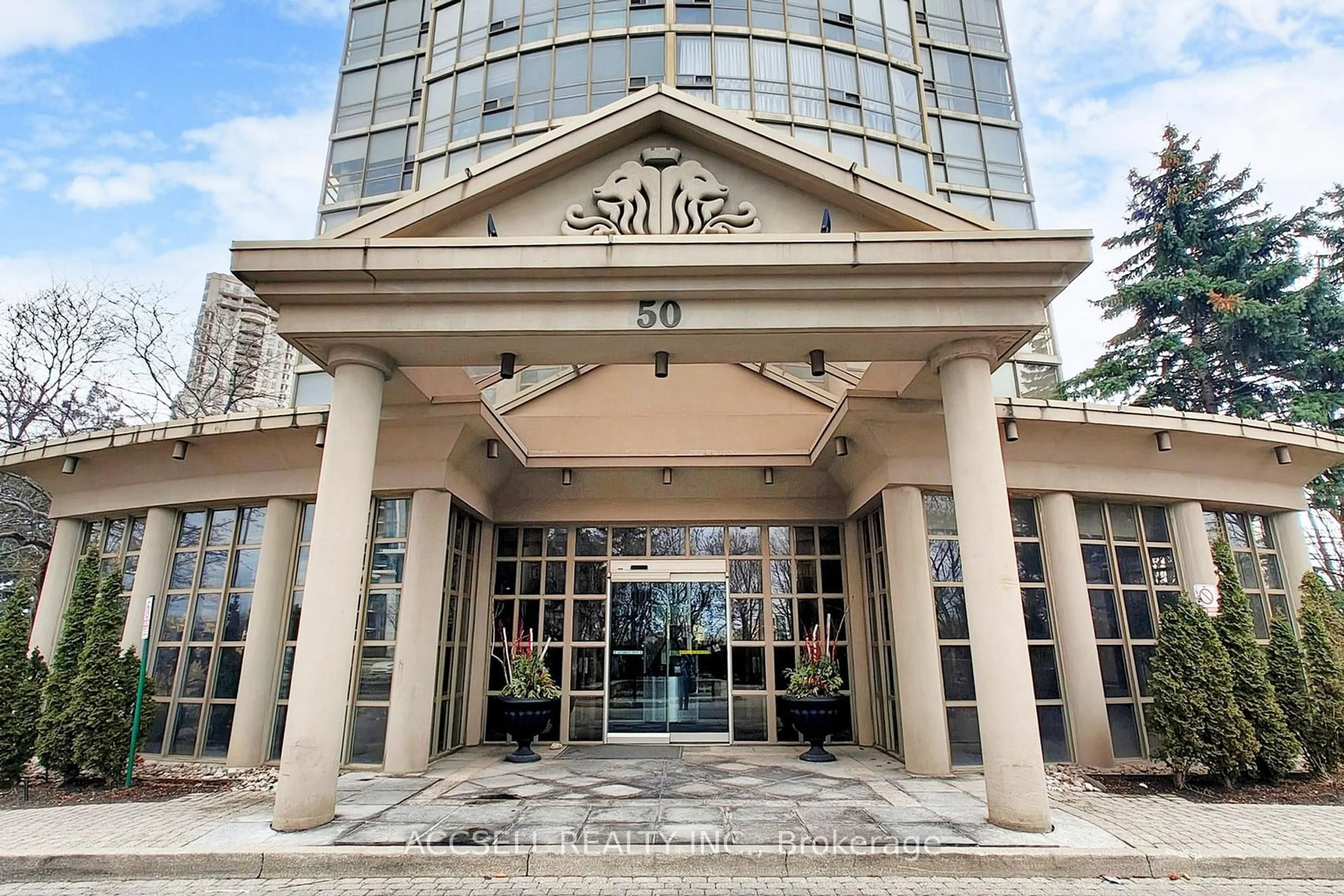 Indoor foyer for 50 Eglinton Ave #1804, Mississauga Ontario L5R 3P5