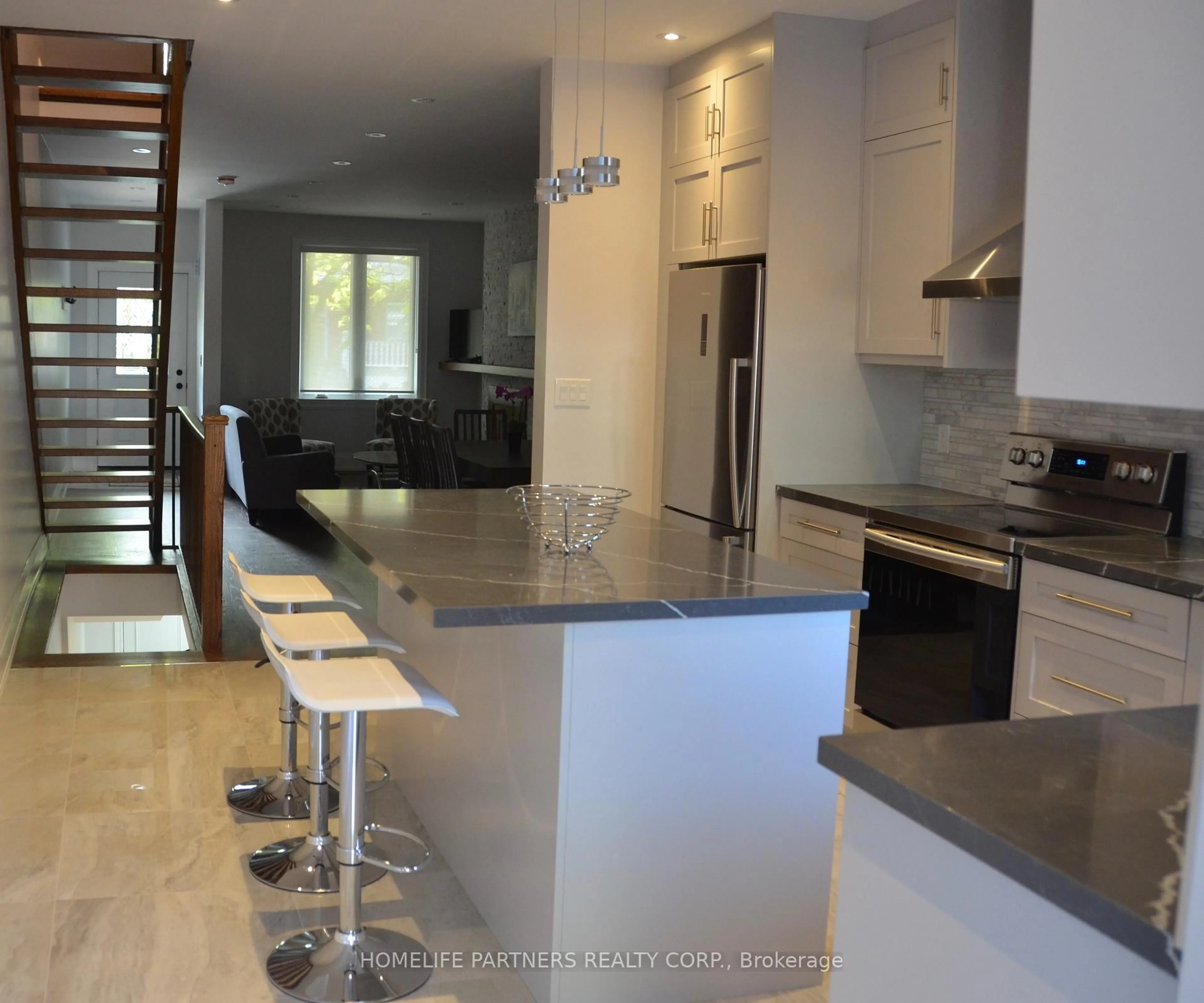 Open concept kitchen, unknown for 511 Indian Grve, Toronto Ontario M6P 2J1