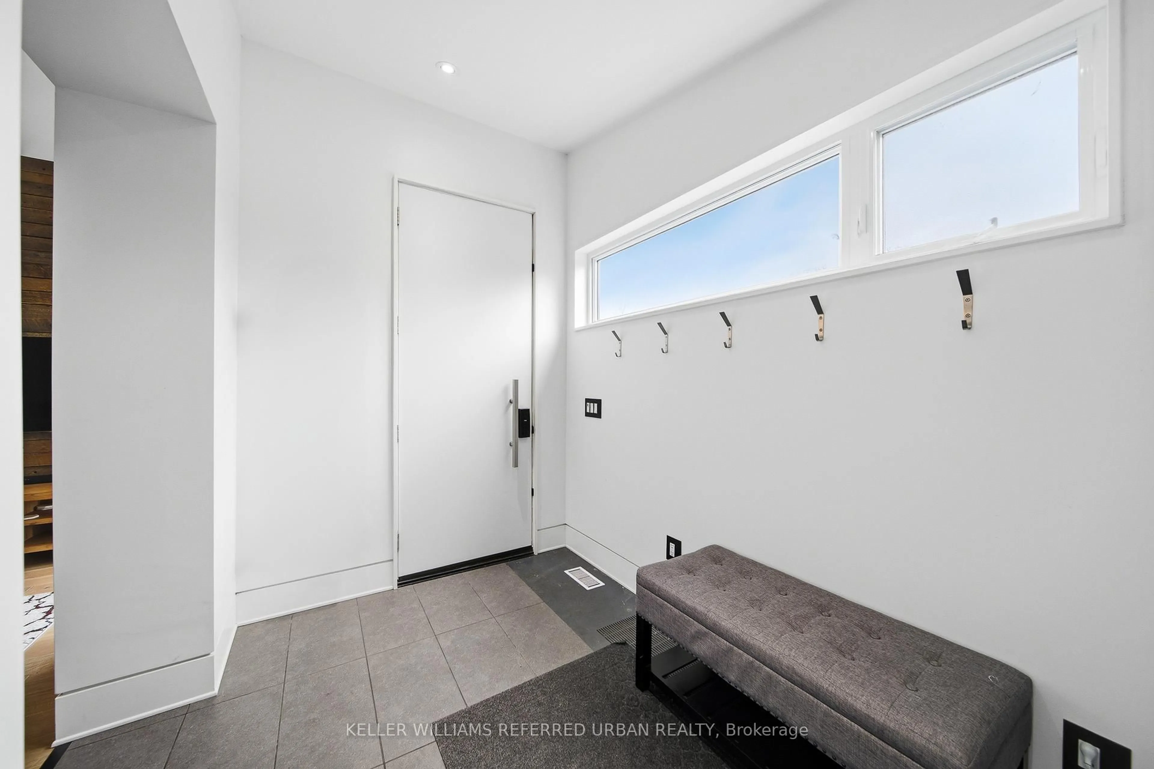 Indoor entryway for 22 Daniels St, Toronto Ontario M8Y 1L8