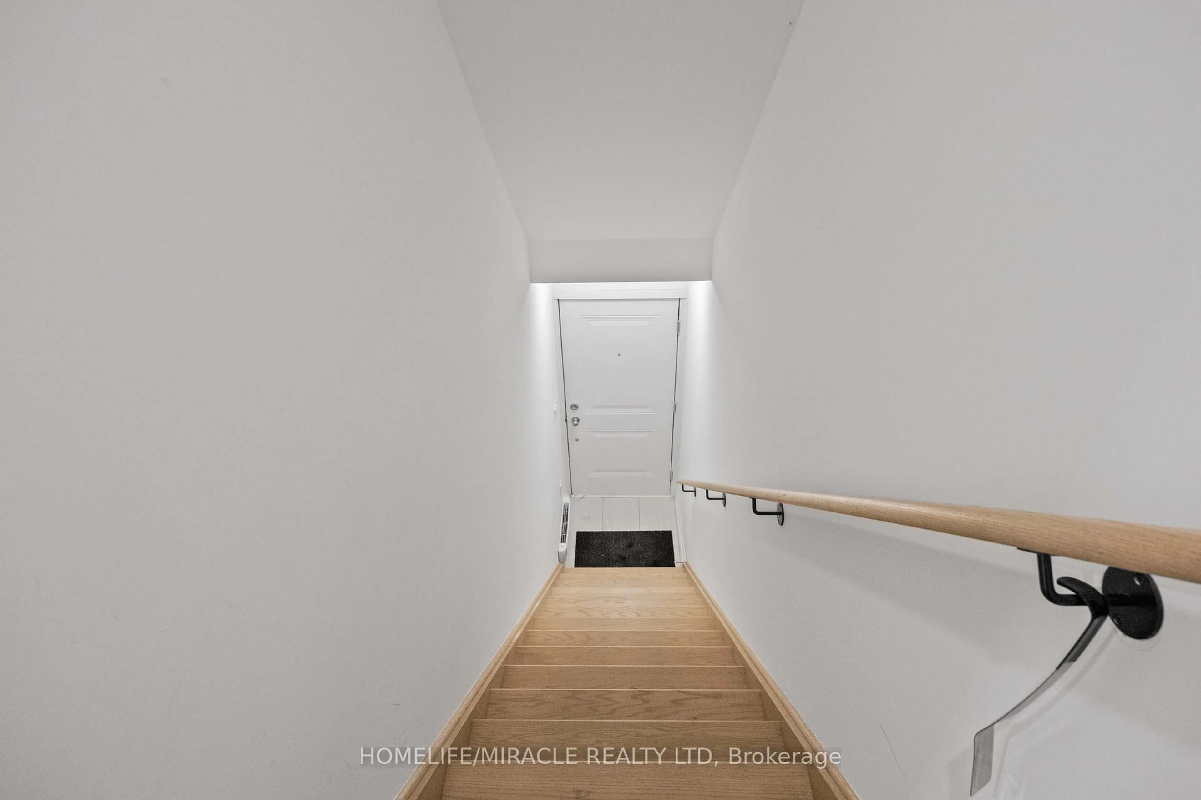 Stairs for 9470 The Gore Rd, Brampton Ontario L6P 4P9