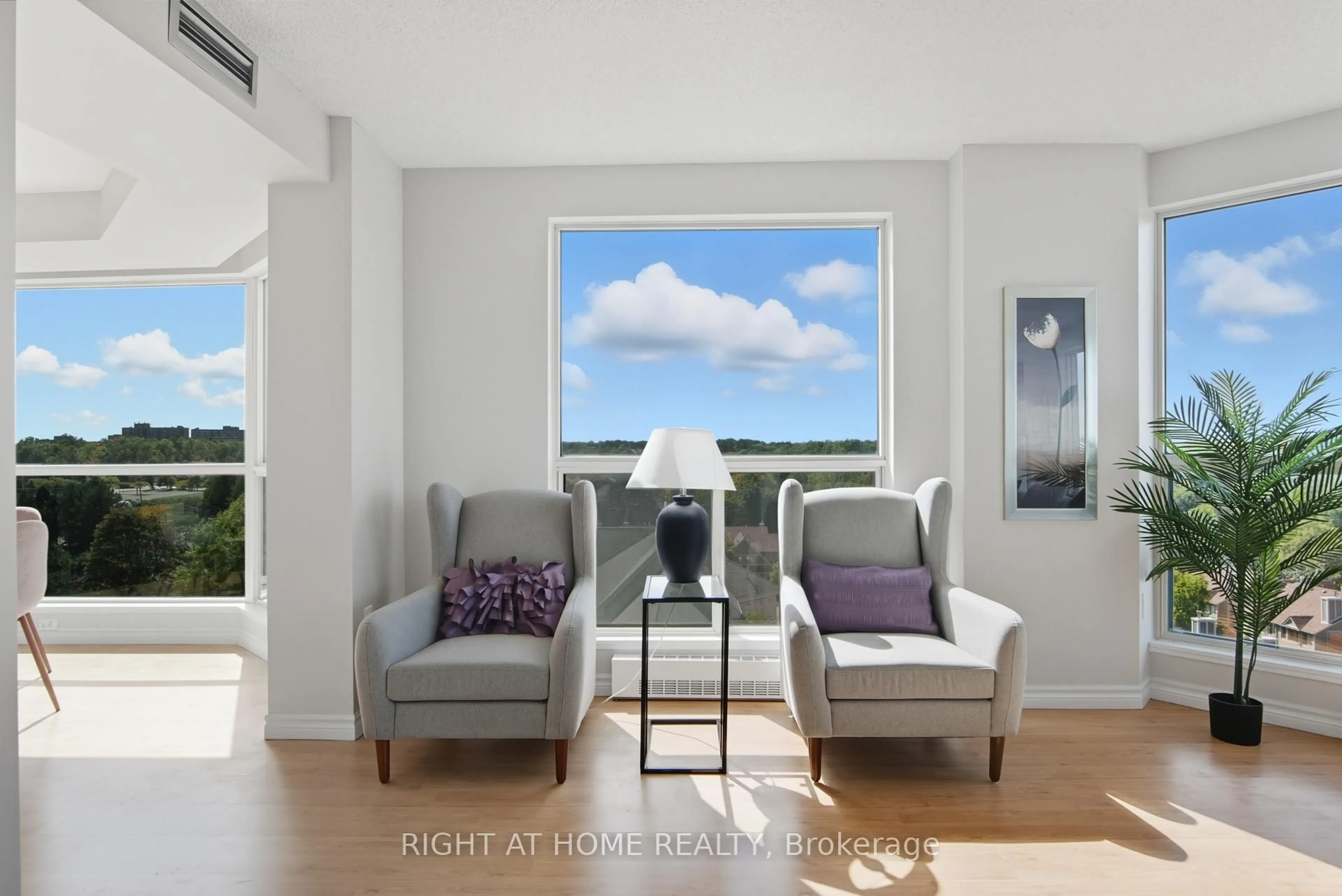 Living room with furniture, unknown for 2155 Burnhamthorpe Rd #909, Mississauga Ontario L5L 5P4