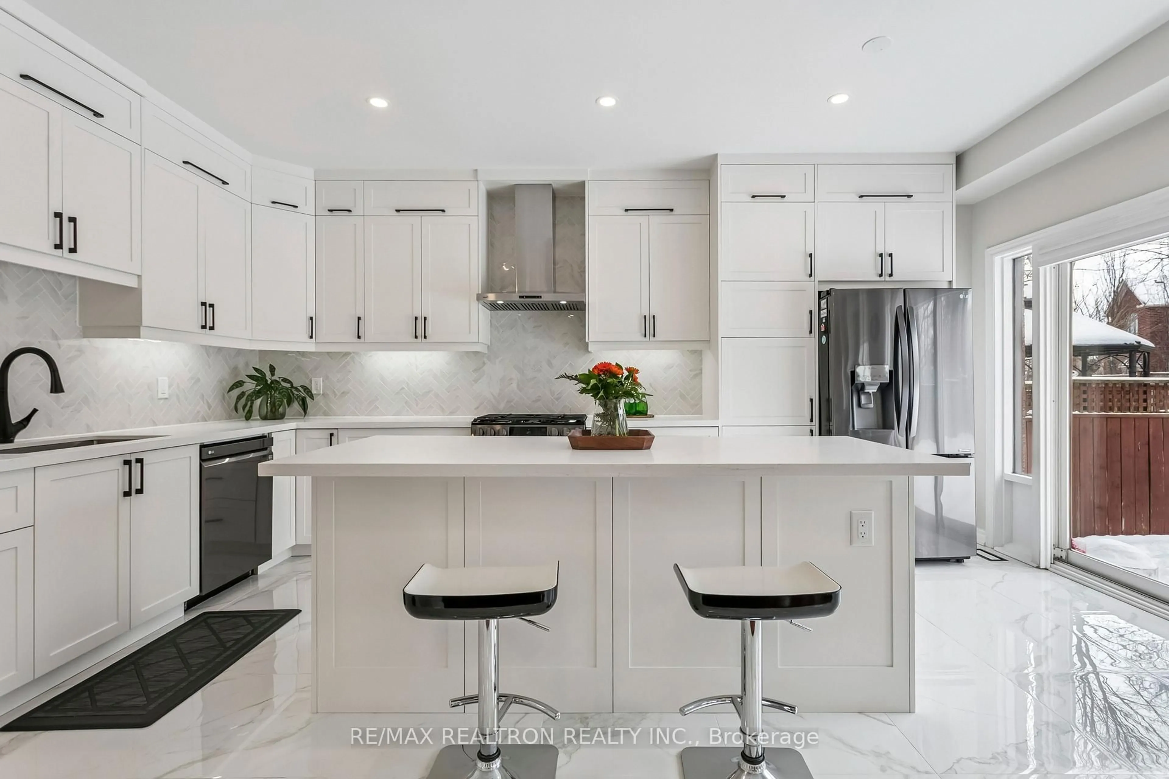 Contemporary kitchen, ceramic/tile floor for 1153 Kestell Blvd, Oakville Ontario L6H 7M7