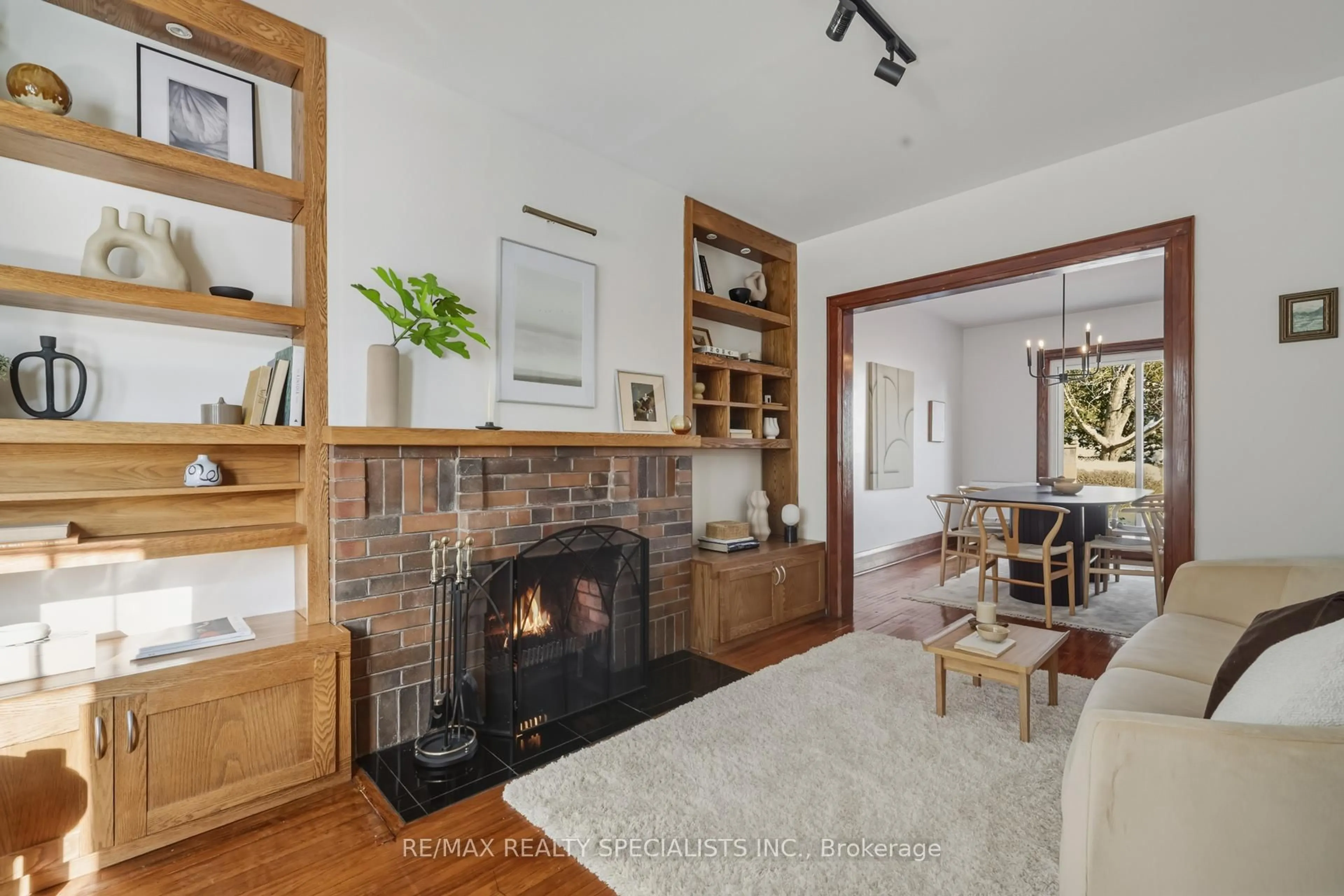 Living room with furniture, unknown for 27 Albert Ave, Toronto Ontario M8V 2L6