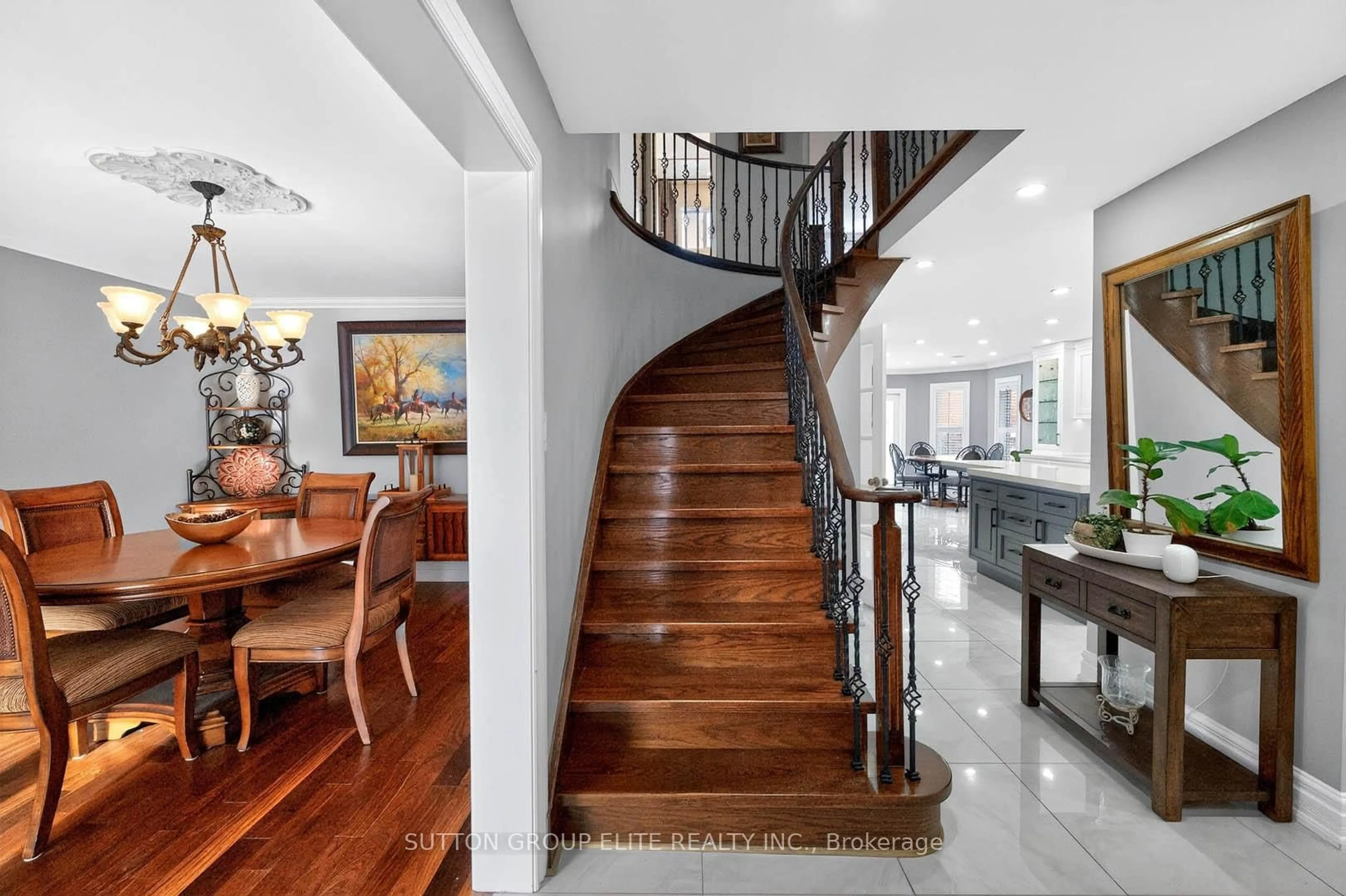 Unknown for 5204 Swiftcurrent Tr, Mississauga Ontario L5R 2H8