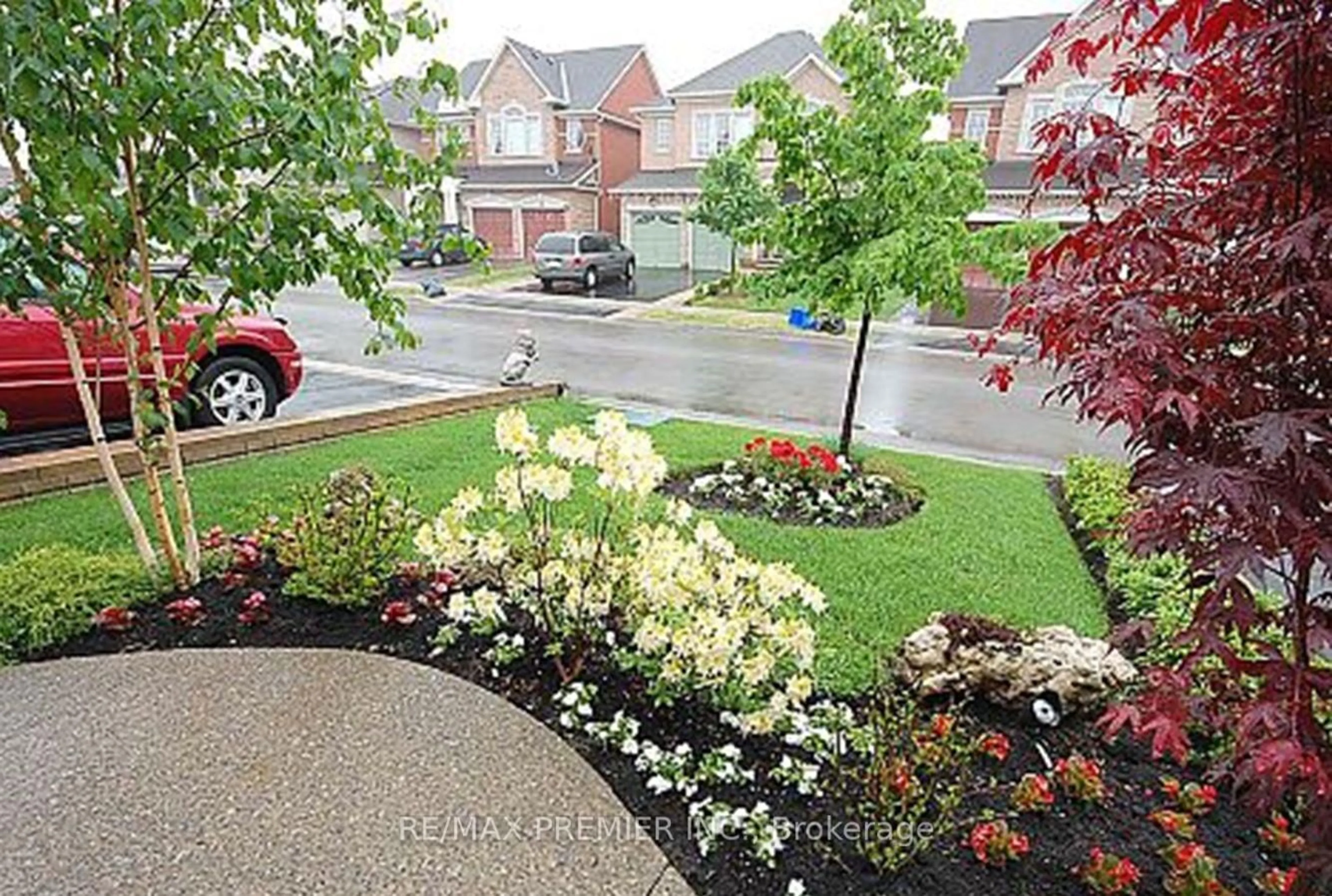 Patio, street for 11 Charger Lane, Brampton Ontario L7A 3B2