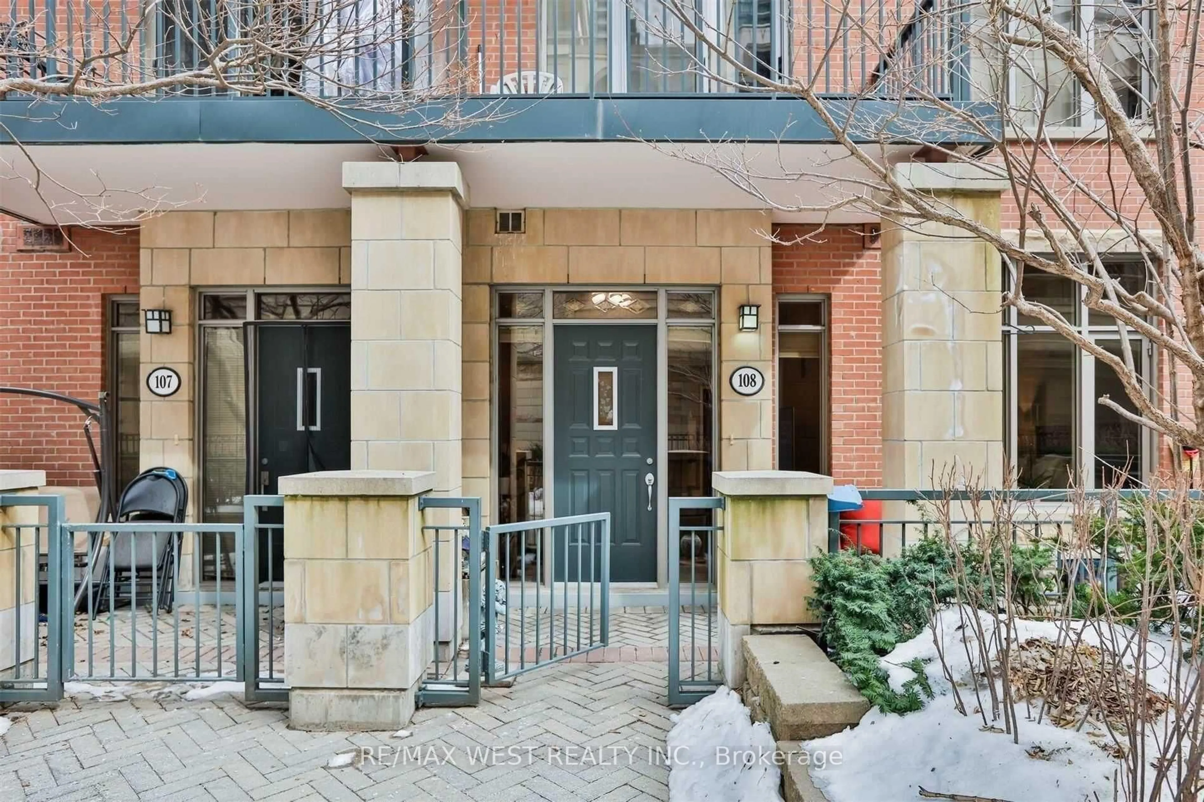 Unknown for 330 Princess Royal Dr #GV-108, Mississauga Ontario L5B 4M8