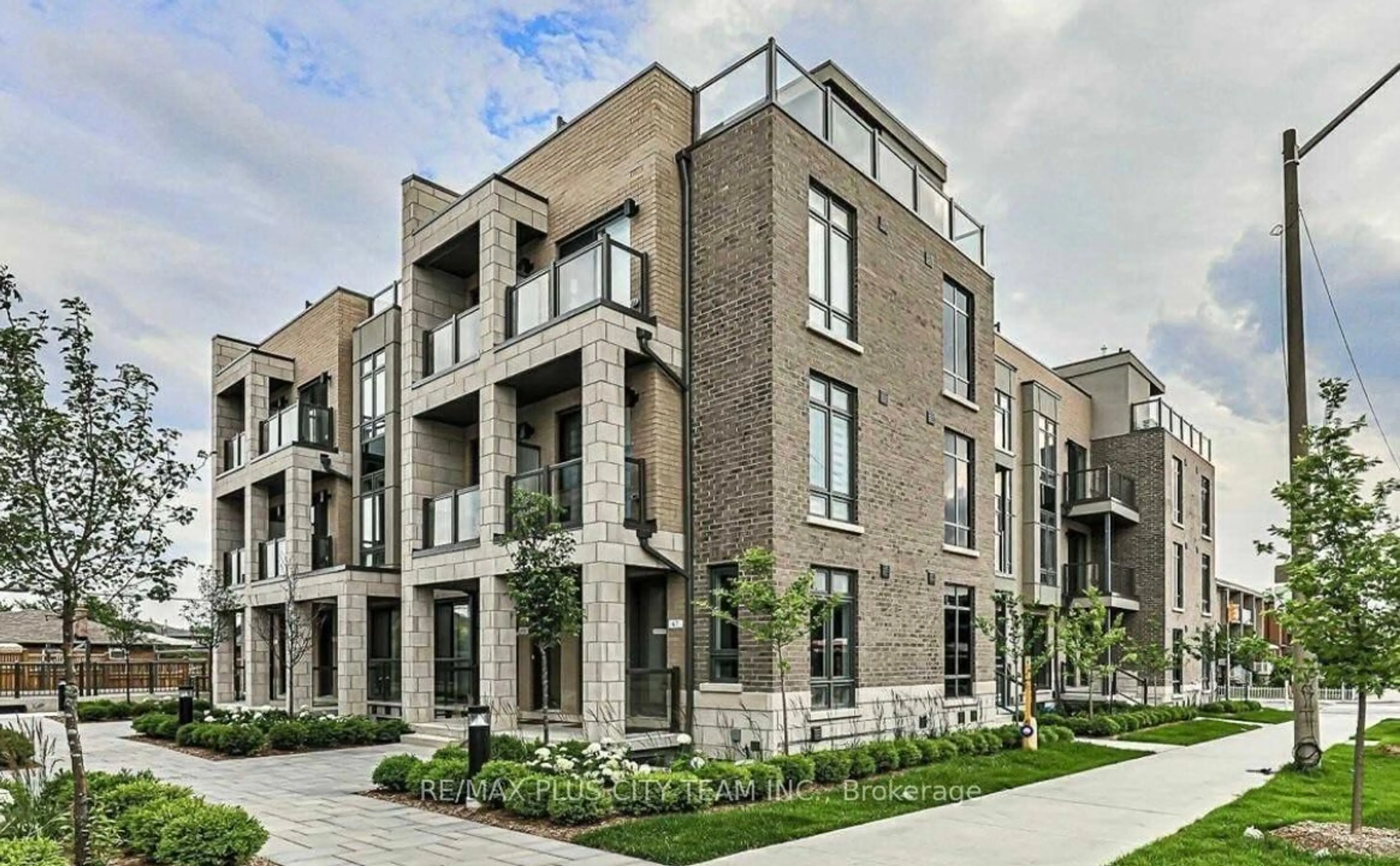 Home with brick exterior material, street for 721 Lawrence Ave #66, Toronto Ontario M6A 0C6