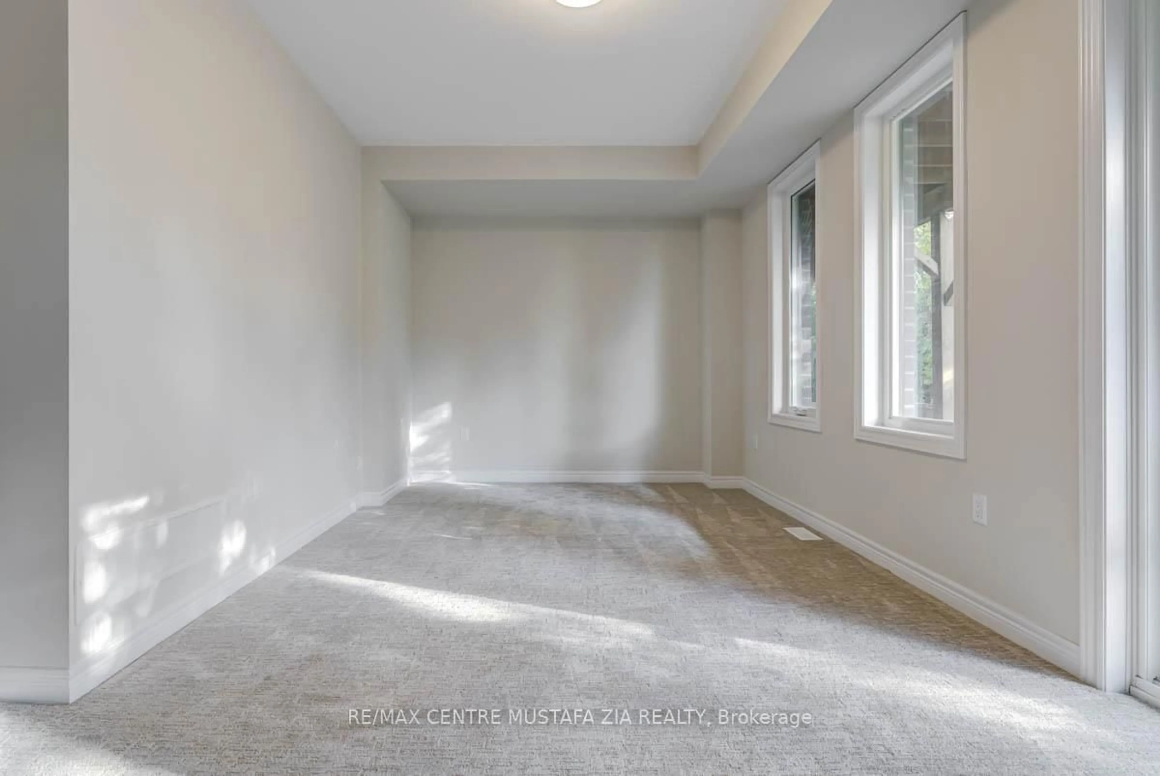 A pic of a room for 26 Folcroft St, Brampton Ontario L6Y 0B6