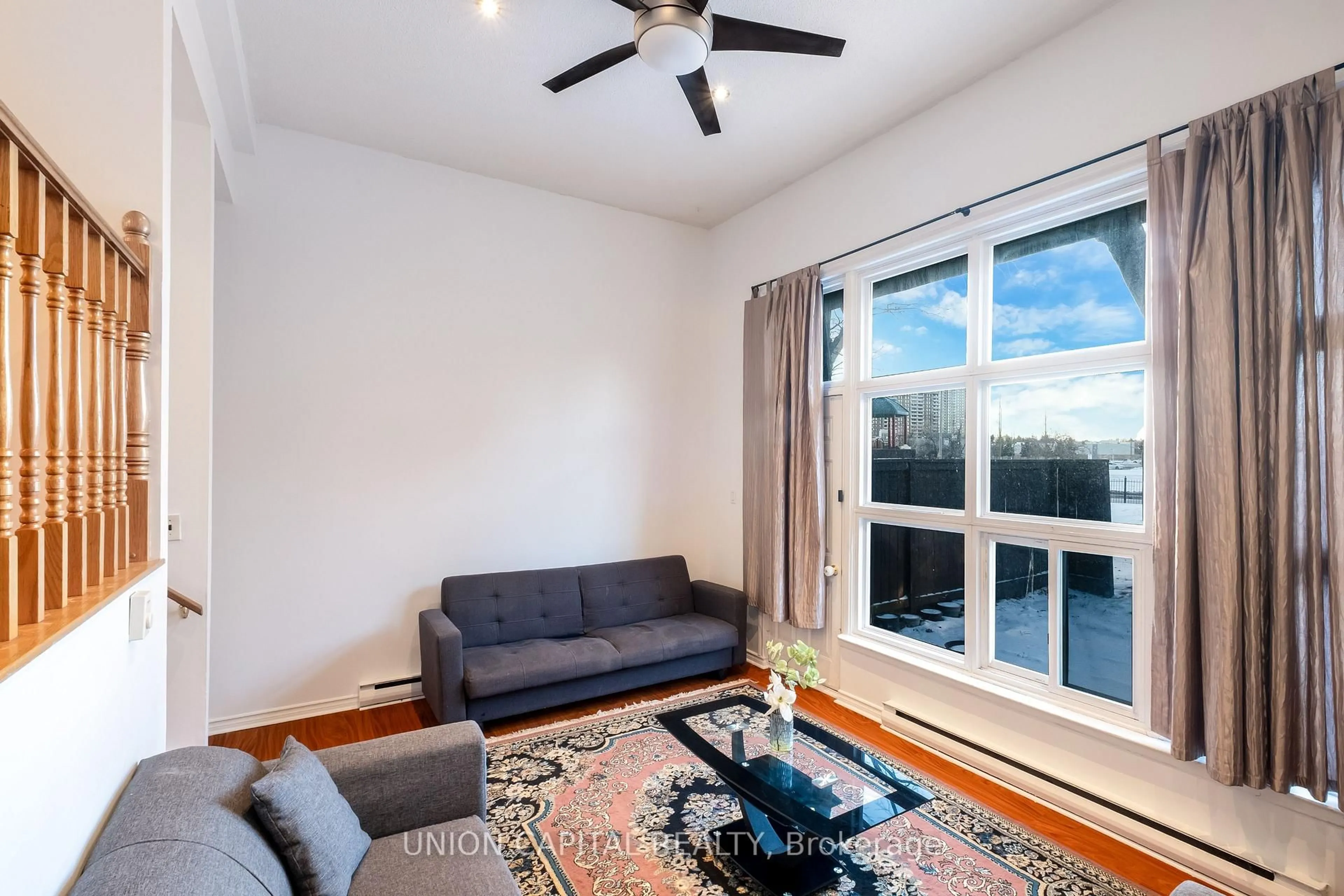 Living room with furniture, unknown for 9 Briar Path, Brampton Ontario L6T 2A2