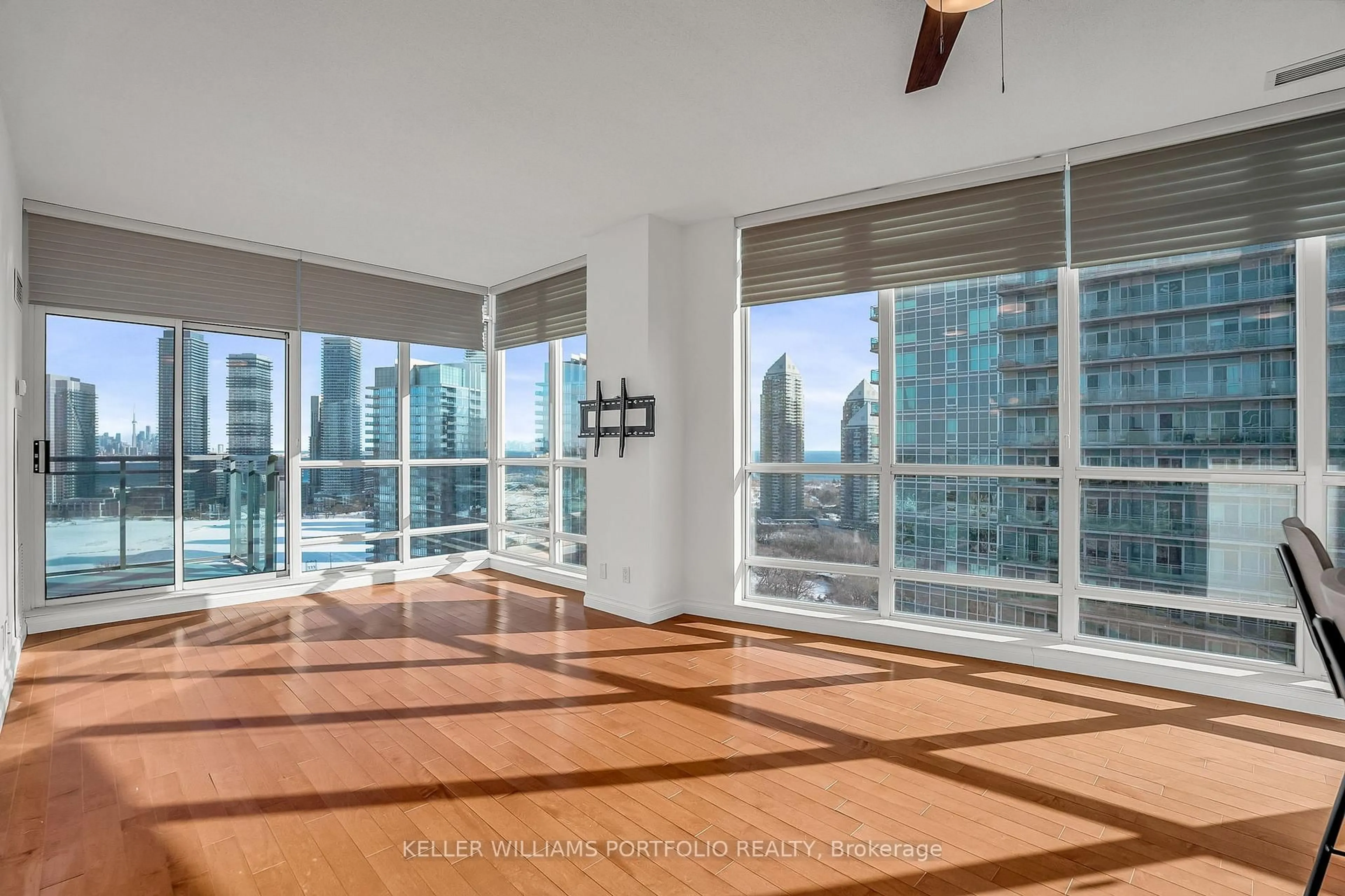 Unknown for 185 Legion Rd #PH7, Toronto Ontario M8Y 0A1