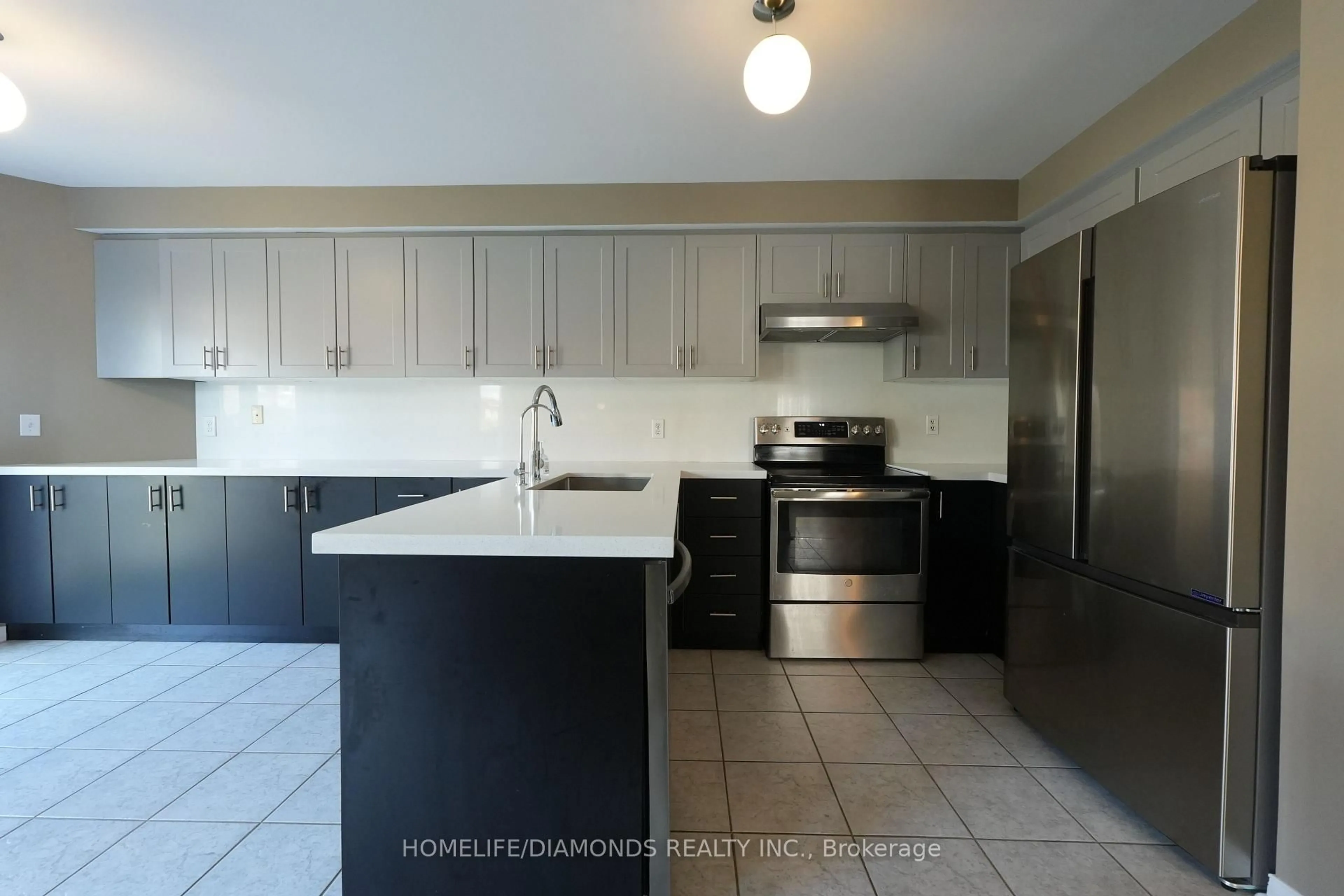 Unknown for 5267 BROOKWOOD Crt, Mississauga Ontario L5V 2N8