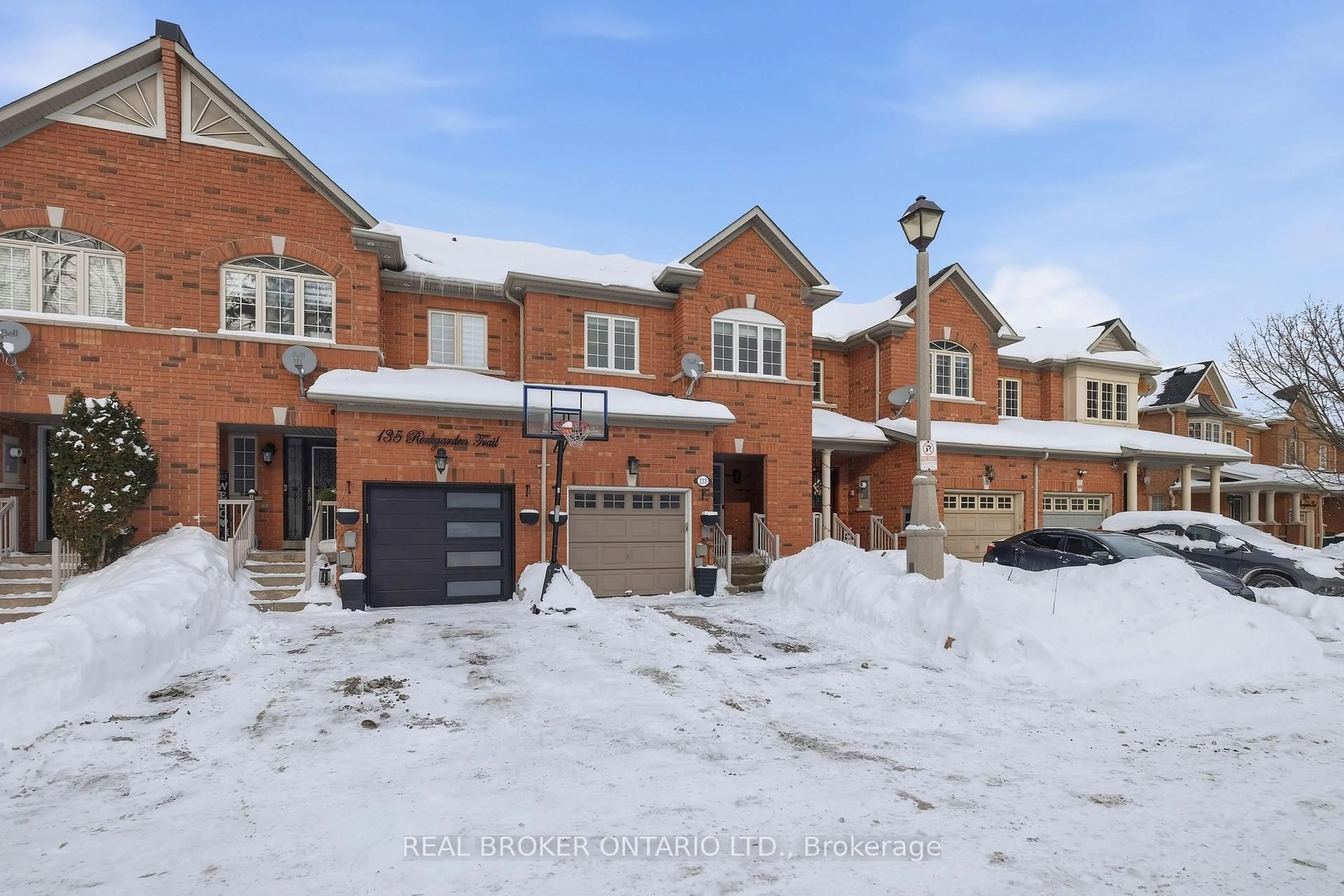 A pic from outside/outdoor area/front of a property/back of a property/a pic from drone, street for 133 Rockgarden Tr, Brampton Ontario L6R 3N2