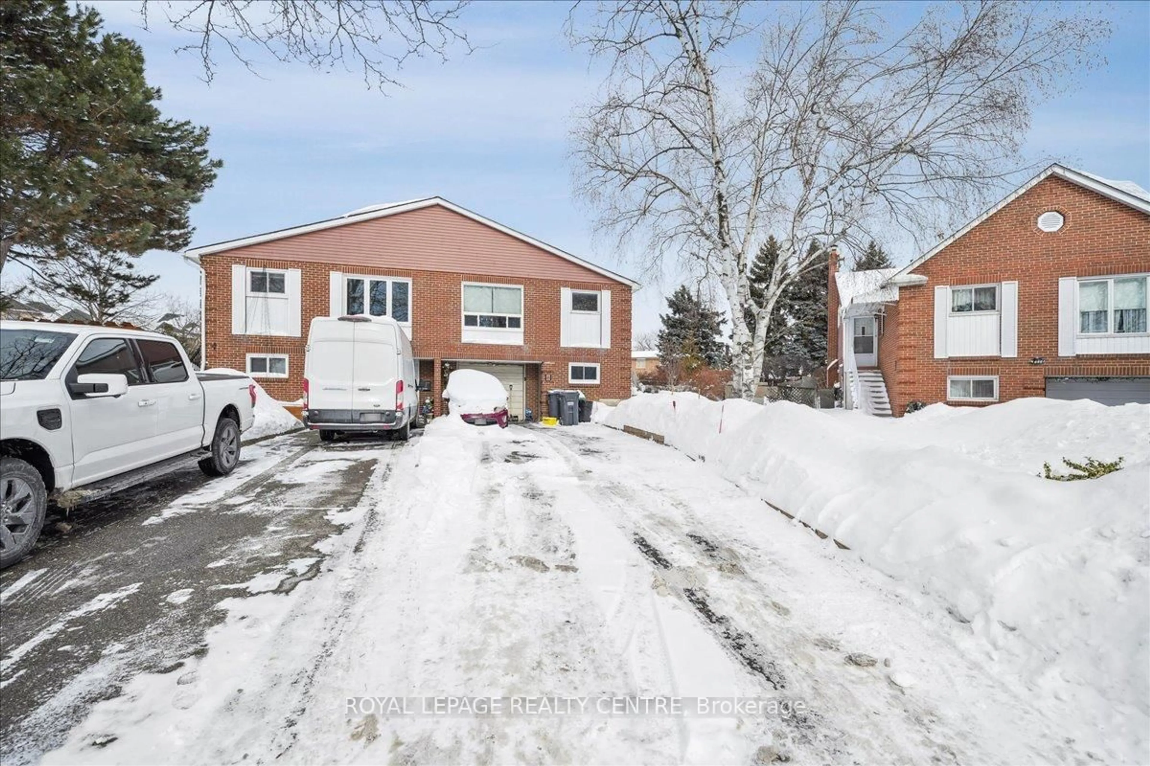 Unknown for 8 Judith Cres, Brampton Ontario L6S 3J4