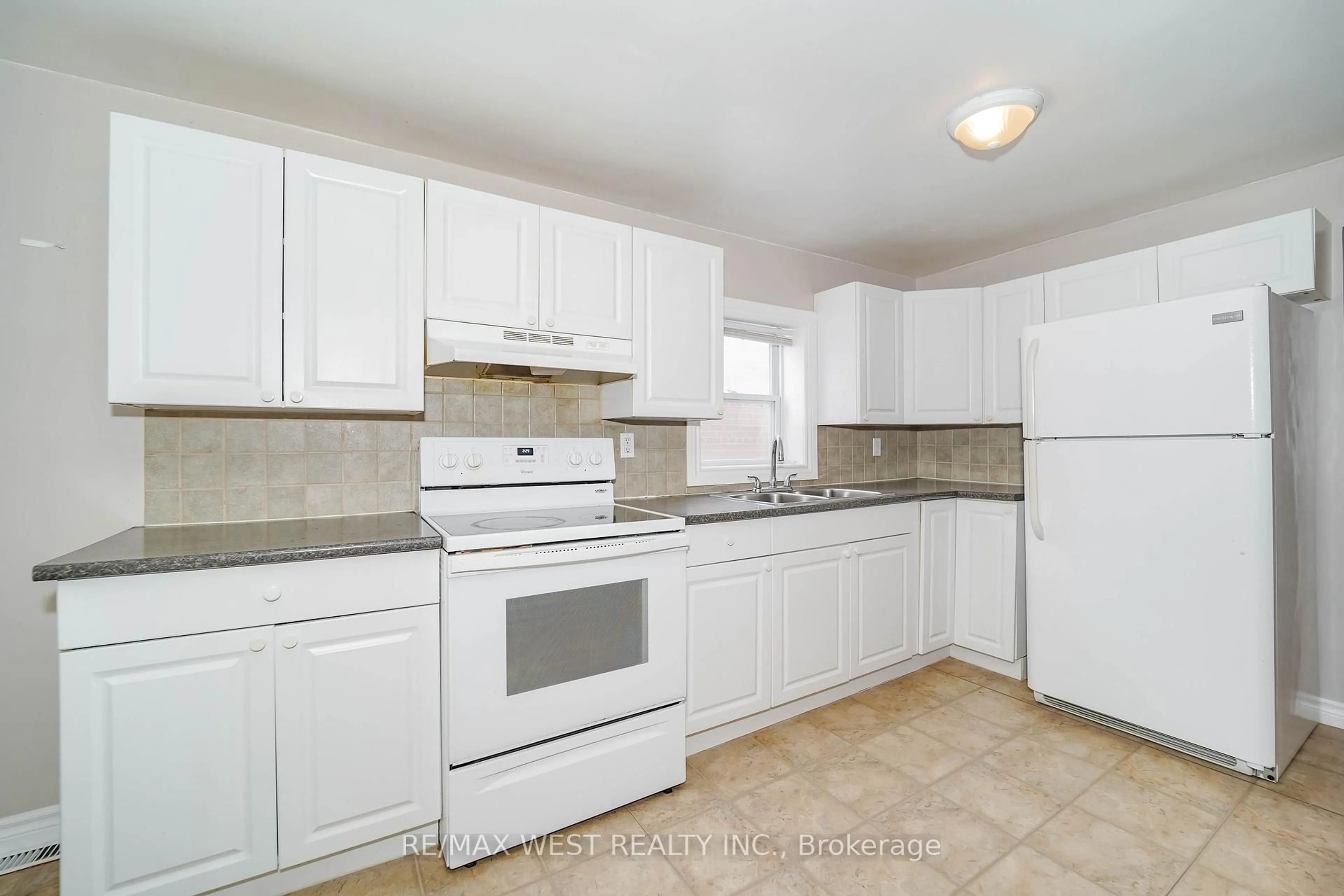 Standard kitchen, ceramic/tile floor for 48 Eileen Ave, Toronto Ontario M6N 1V4