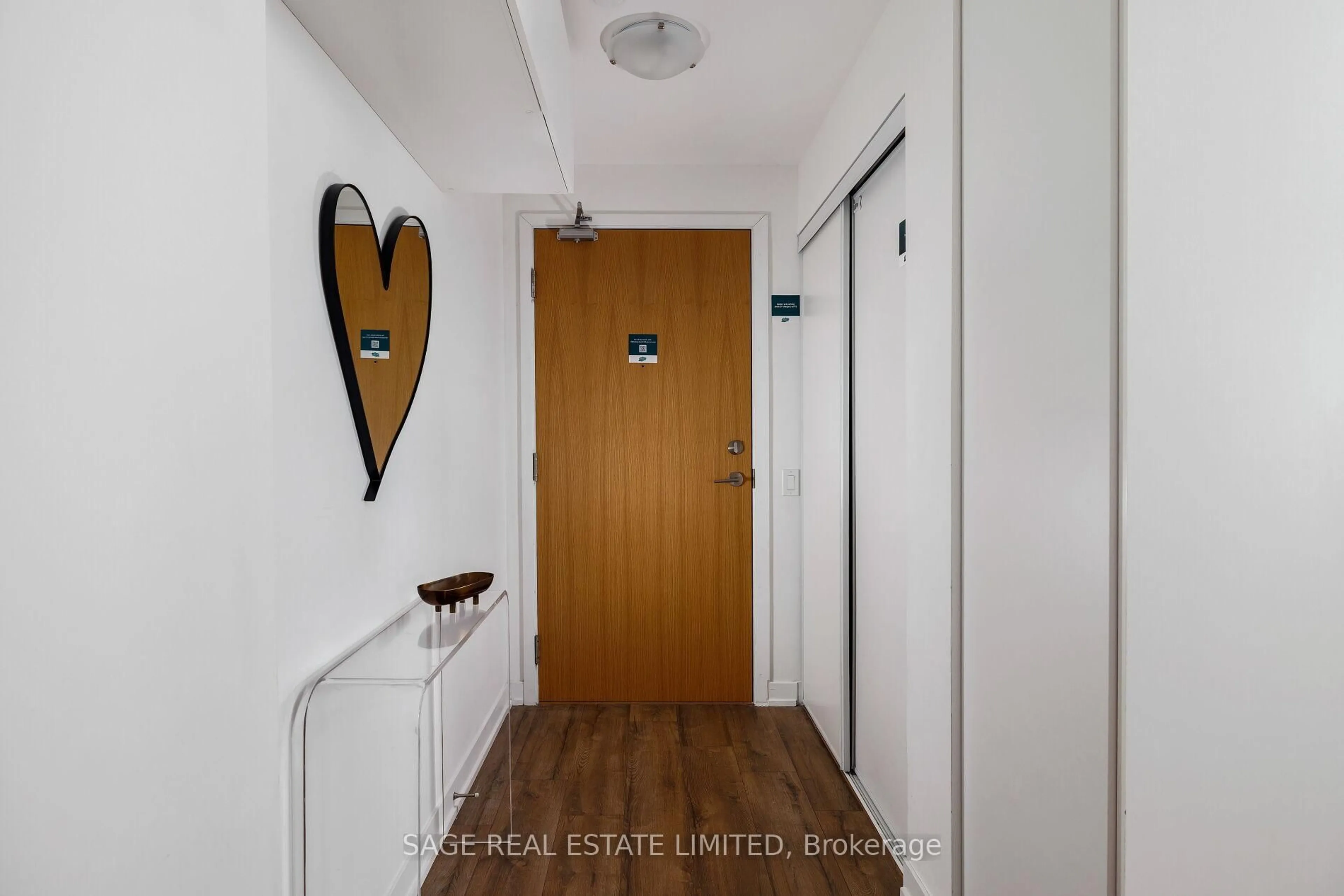 Unknown for 1787 St Clair Ave #720, Toronto Ontario M6N 0B7