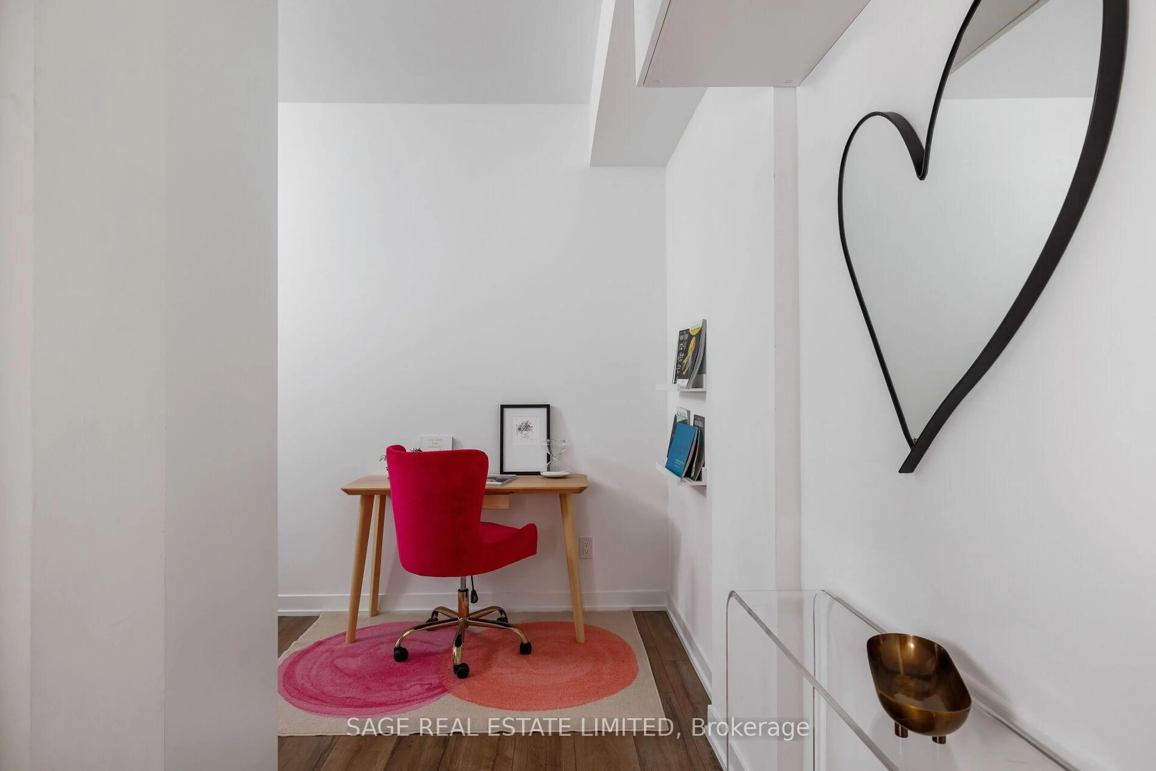 Unknown for 1787 St Clair Ave #720, Toronto Ontario M6N 0B7