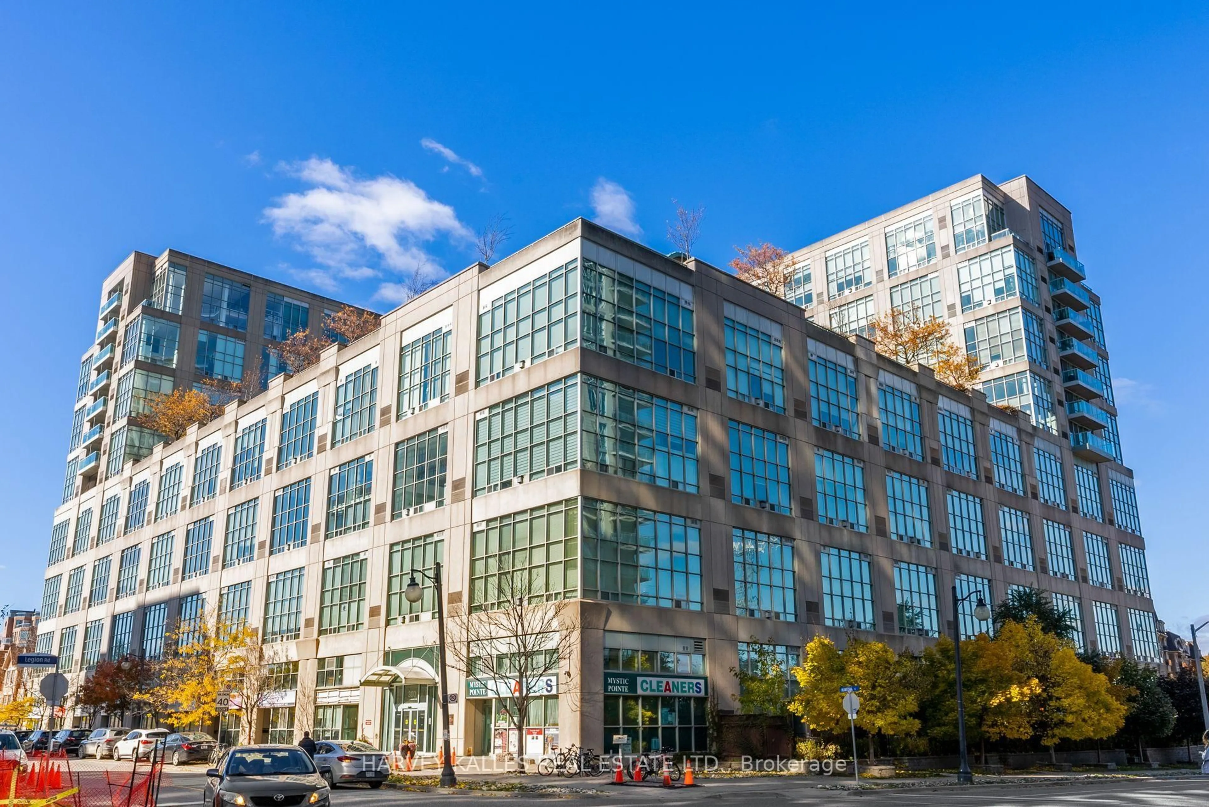 Unknown for 300 Manitoba St #311, Toronto Ontario M8Y 4G6