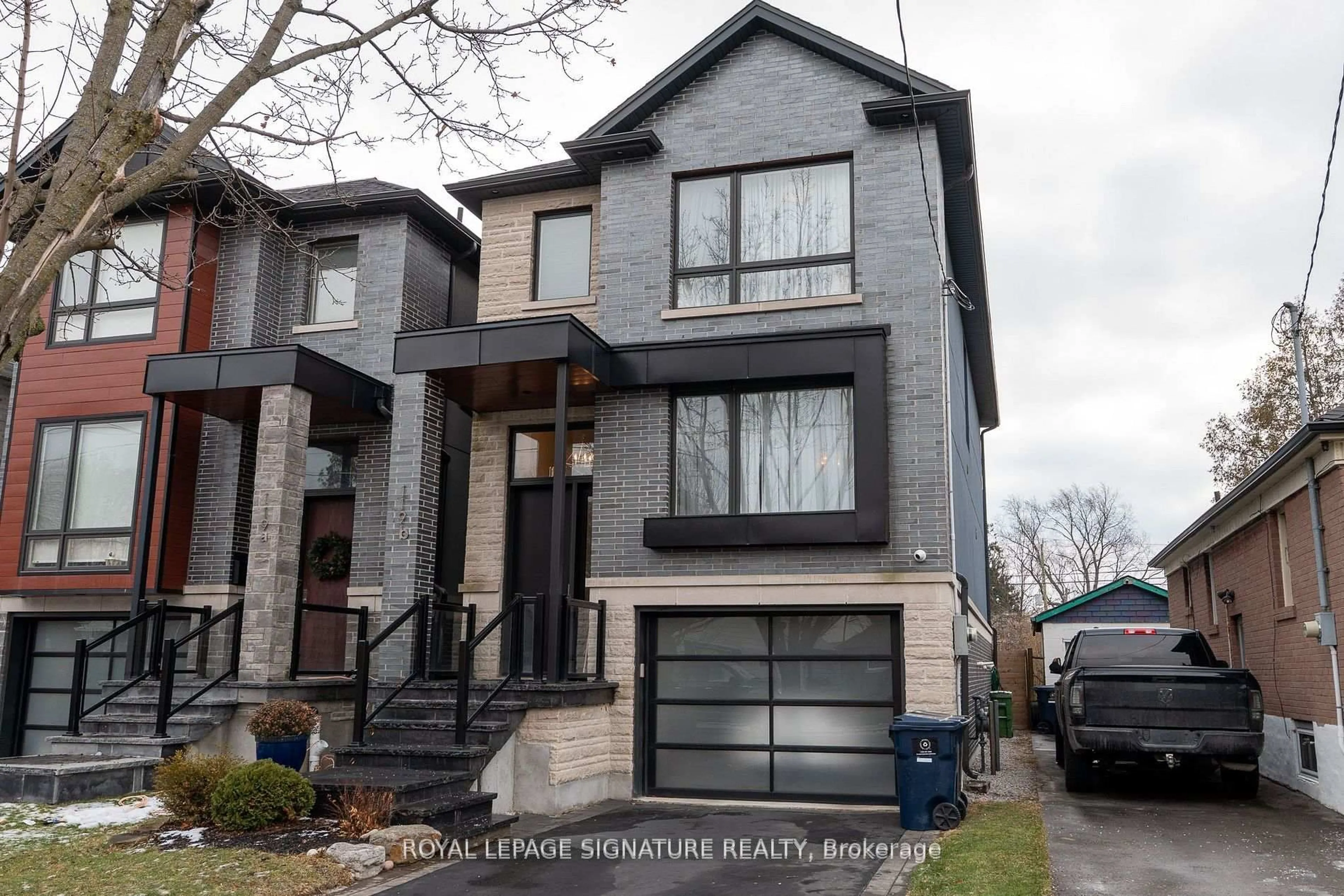 Home with brick exterior material, street for 119B Hillside Ave, Toronto Ontario M8V 1T3