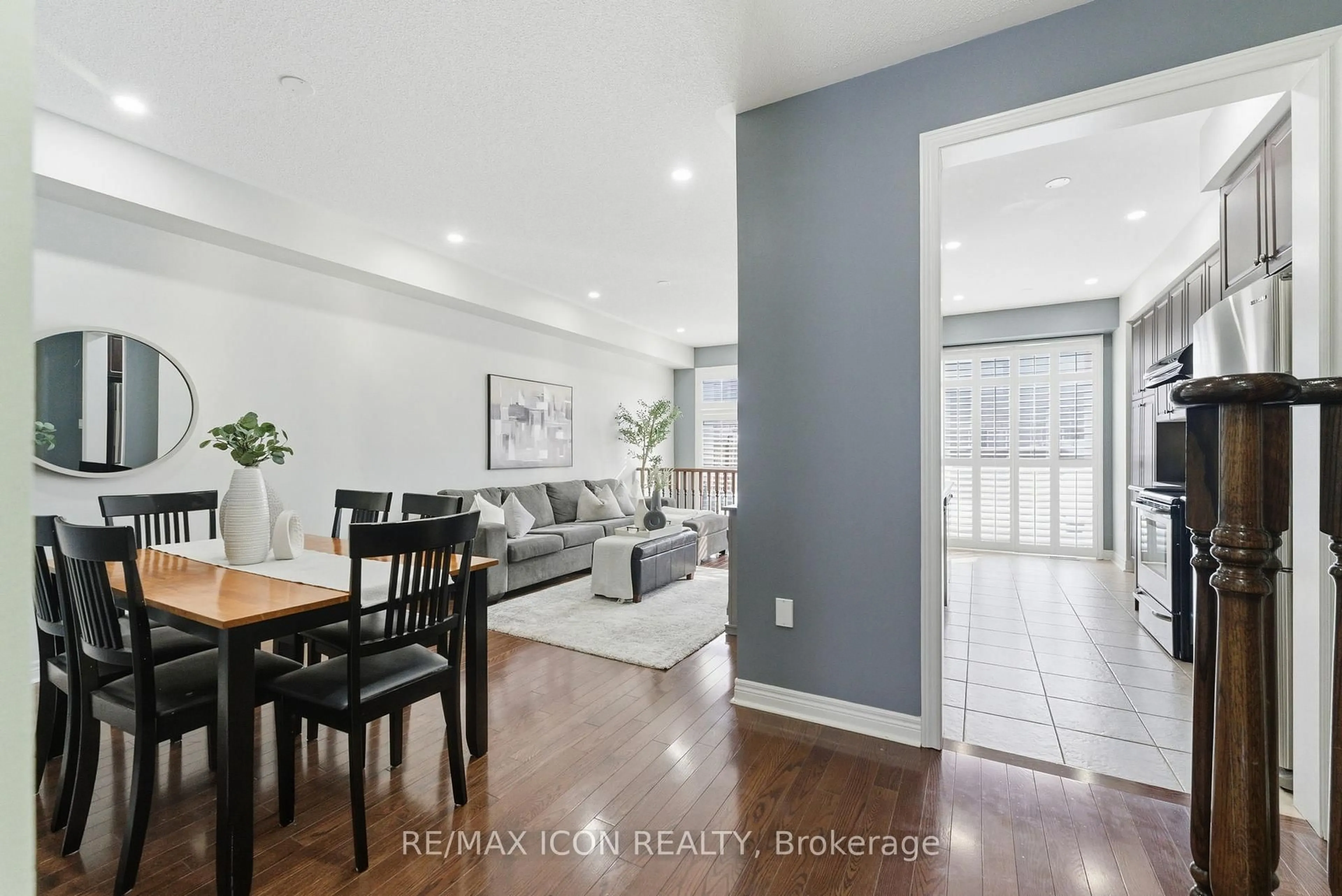 Unknown for 35 Losino St, Caledon Ontario L7C 3N2