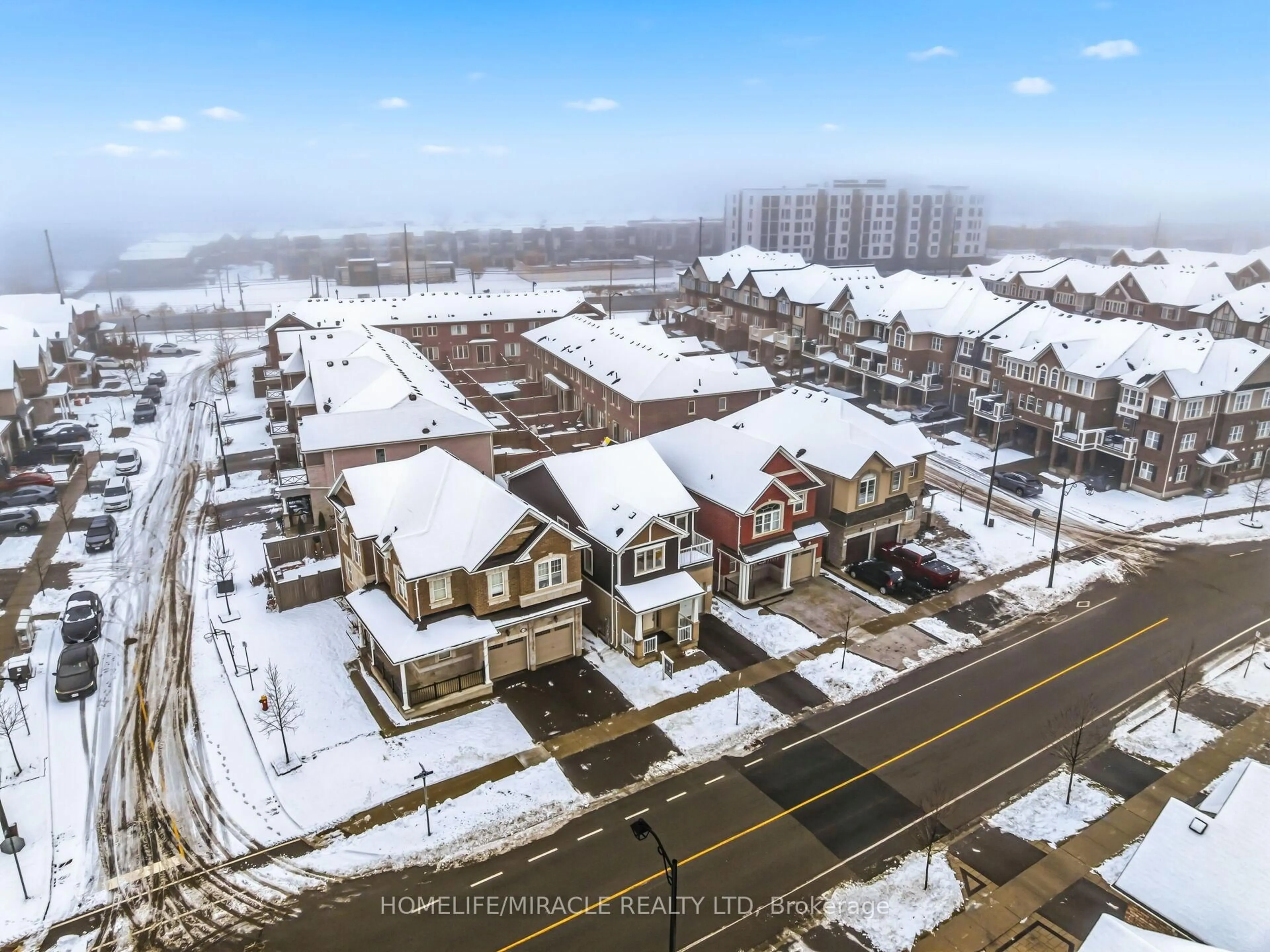 A pic from outside/outdoor area/front of a property/back of a property/a pic from drone, street for 1344 ROSE Way, Milton Ontario L9E 1M5