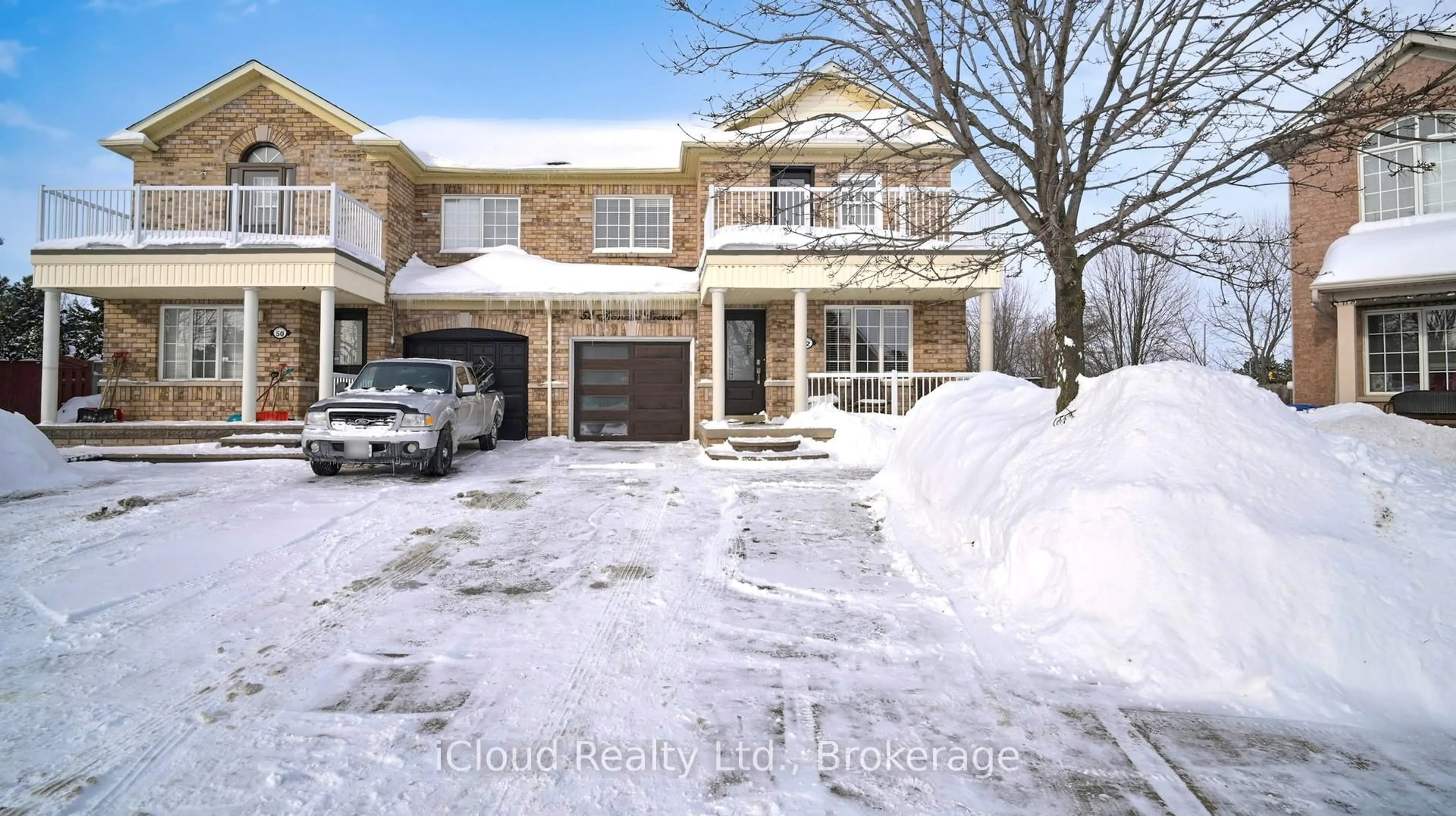 A pic from outside/outdoor area/front of a property/back of a property/a pic from drone, street for 52 Tianalee Cres, Brampton Ontario L7A 2X2