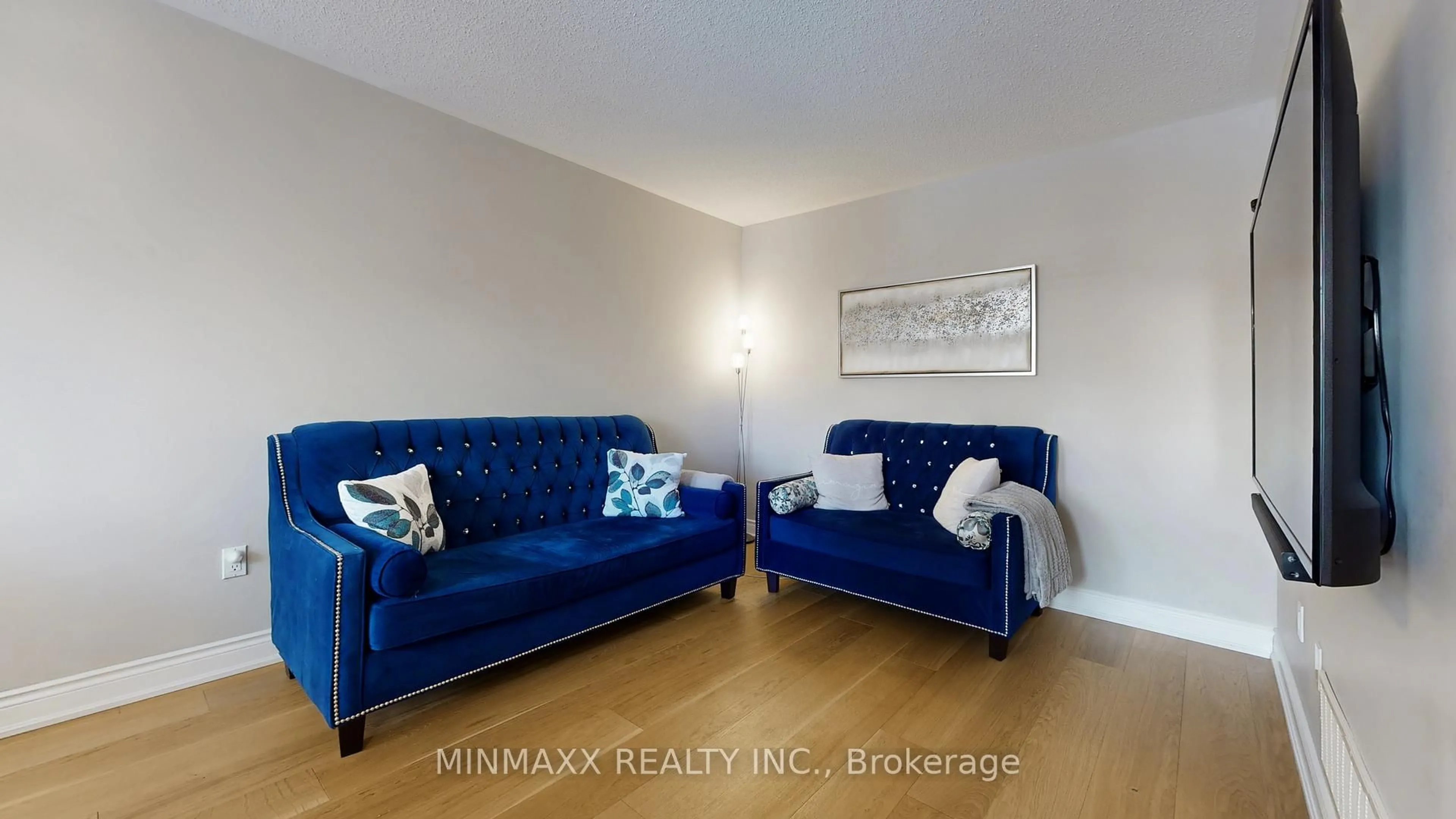 Living room with furniture, wood/laminate floor for 626 Frank Pl, Milton Ontario L9T 0R1