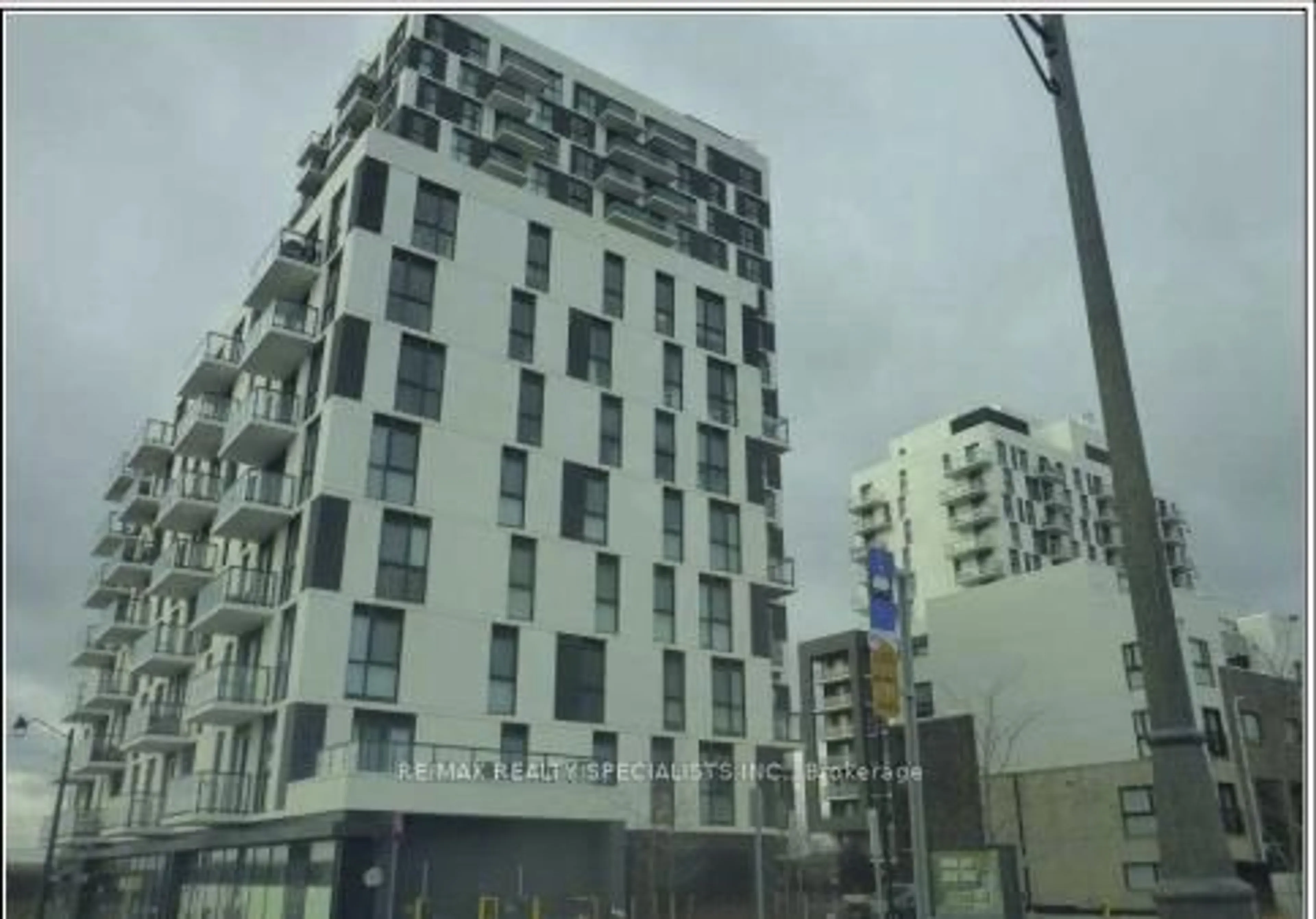 Blurry image for 335 Wheat Boom Dr #806, Oakville Ontario L6H 7C2