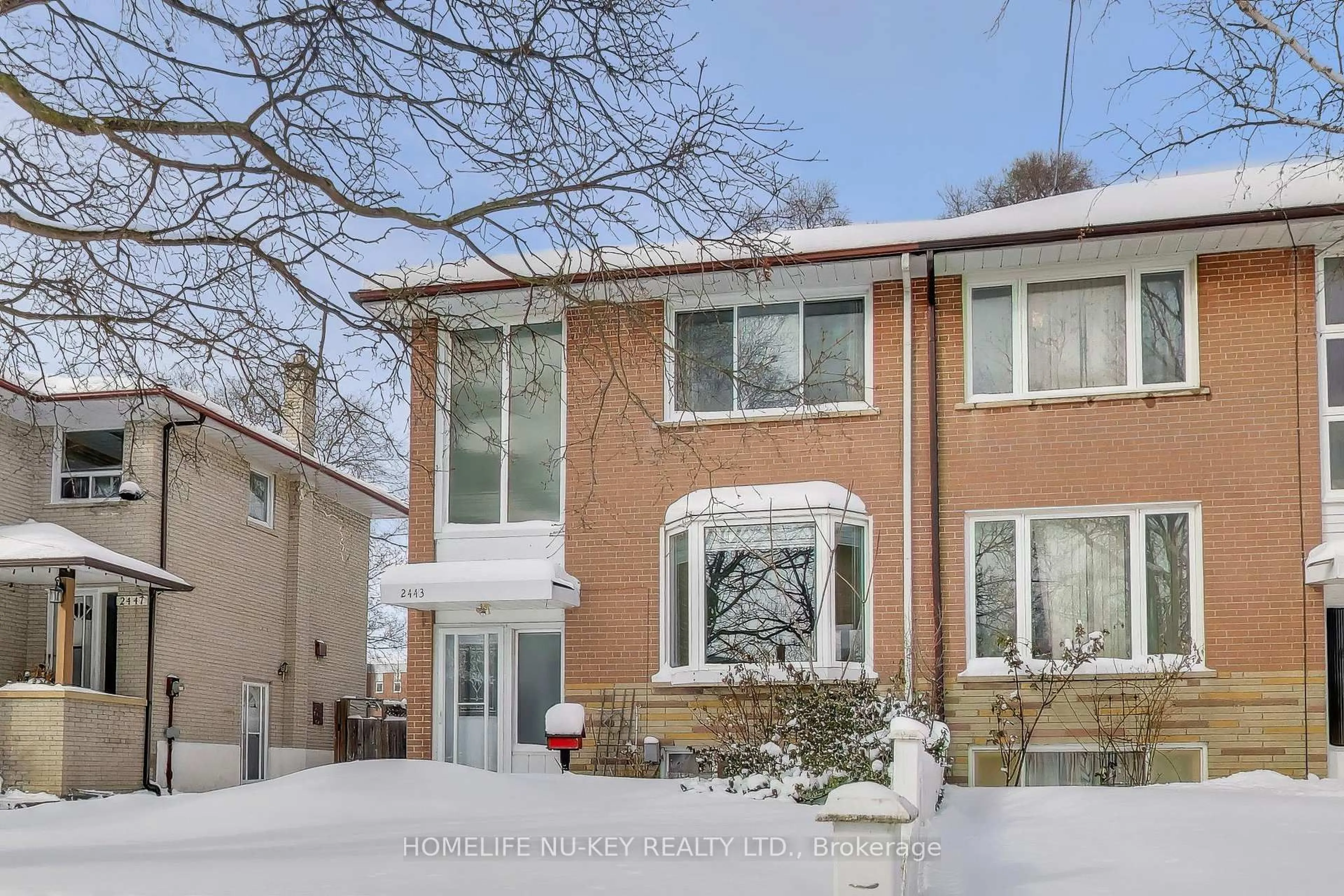 Home with brick exterior material, street for 2443 Brookhurst Rd, Mississauga Ontario L5J 1R4