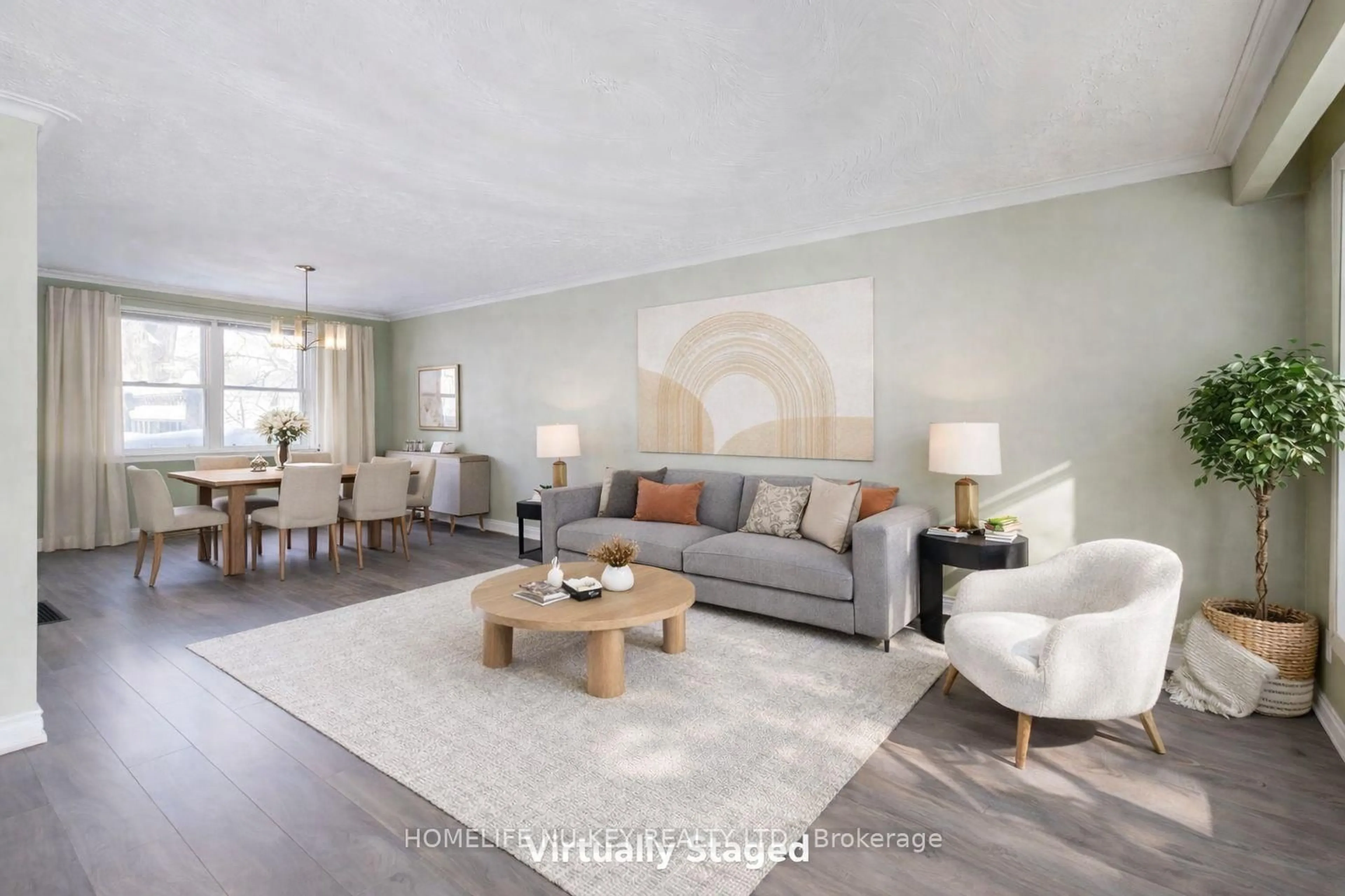 Living room with furniture, unknown for 2443 Brookhurst Rd, Mississauga Ontario L5J 1R4