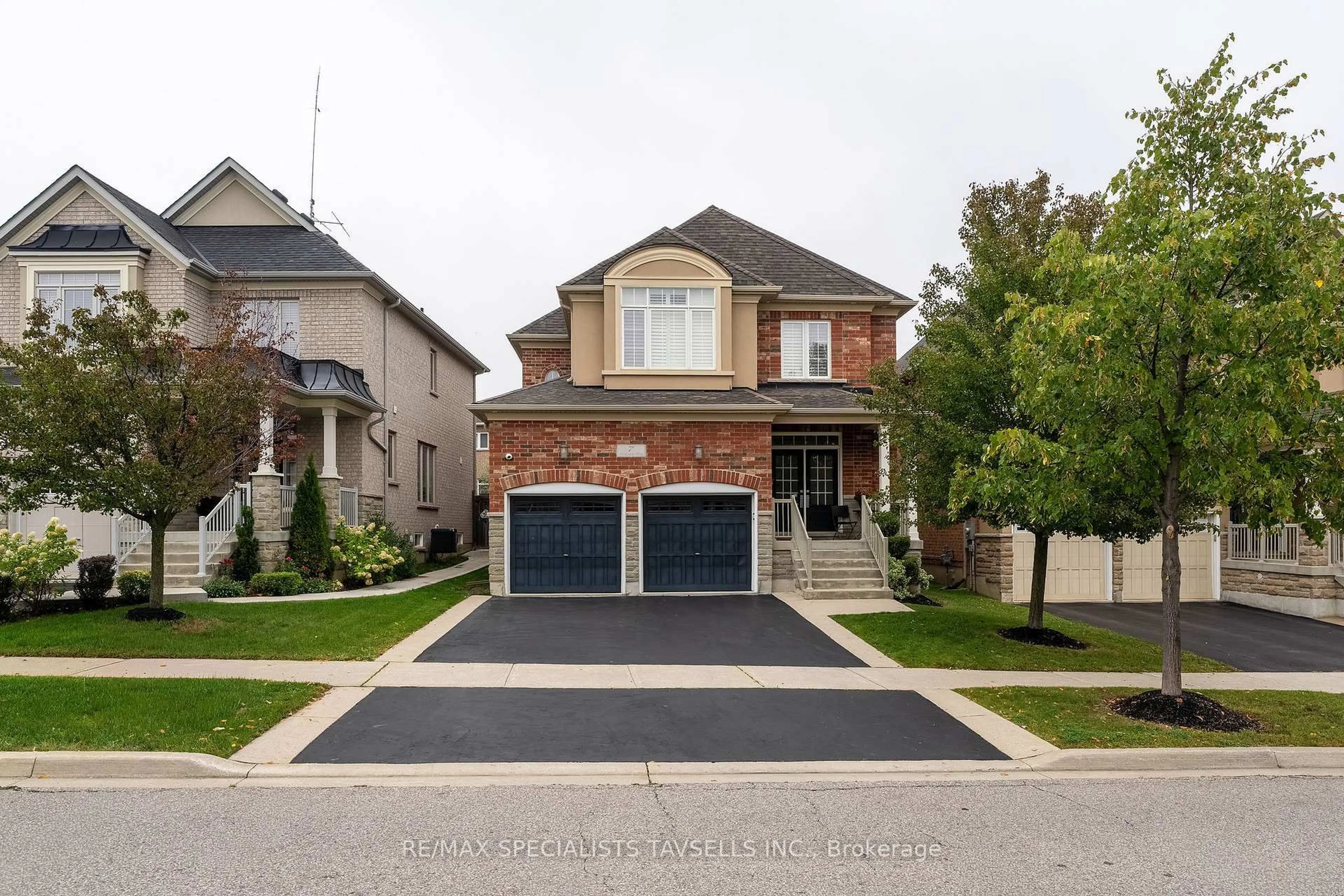 Home with brick exterior material, street for 7 Snellview Blvd, Caledon Ontario L7C 3T4