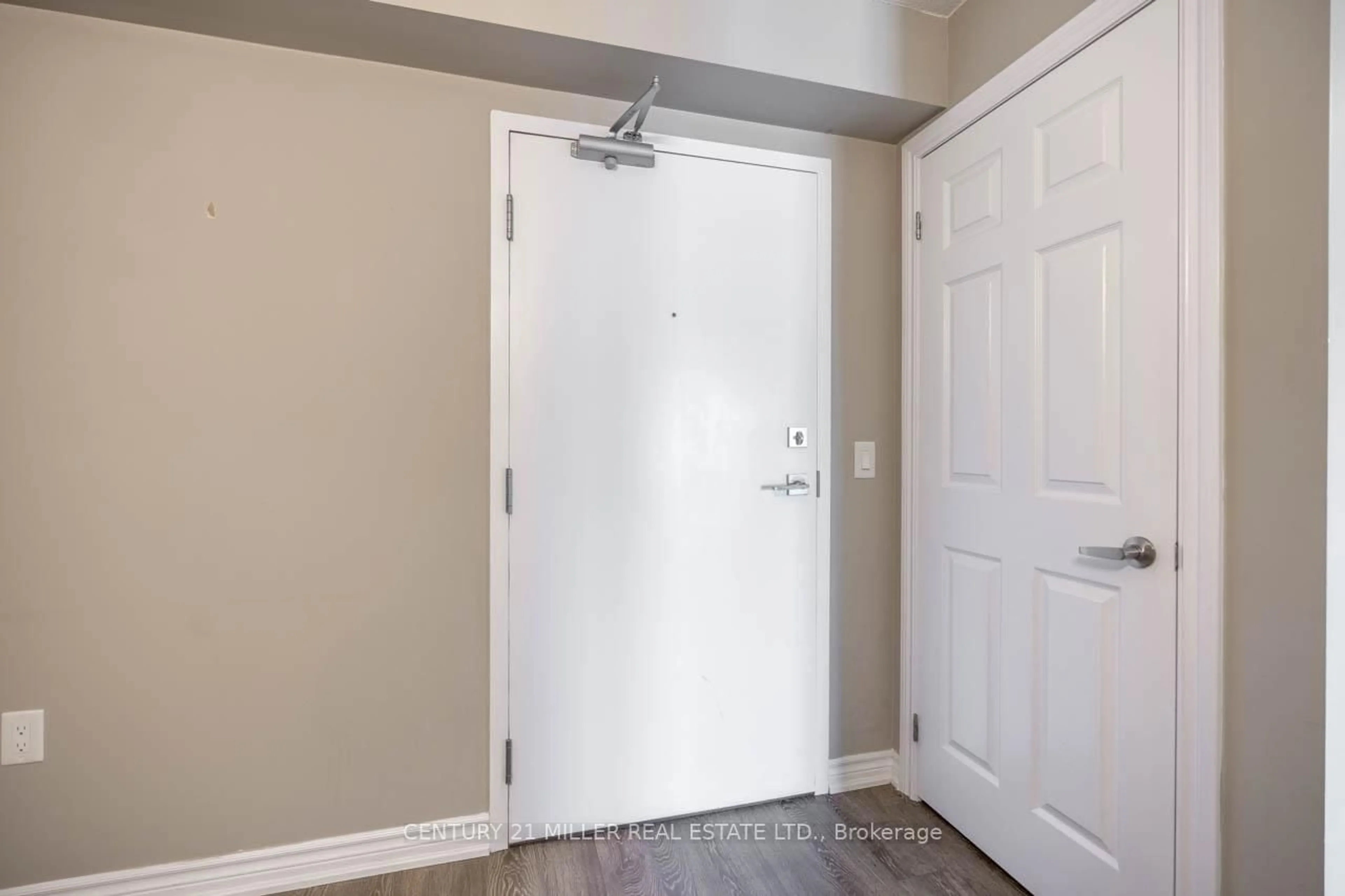 Indoor entryway for 716 Main St #509, Milton Ontario L9T 9L9