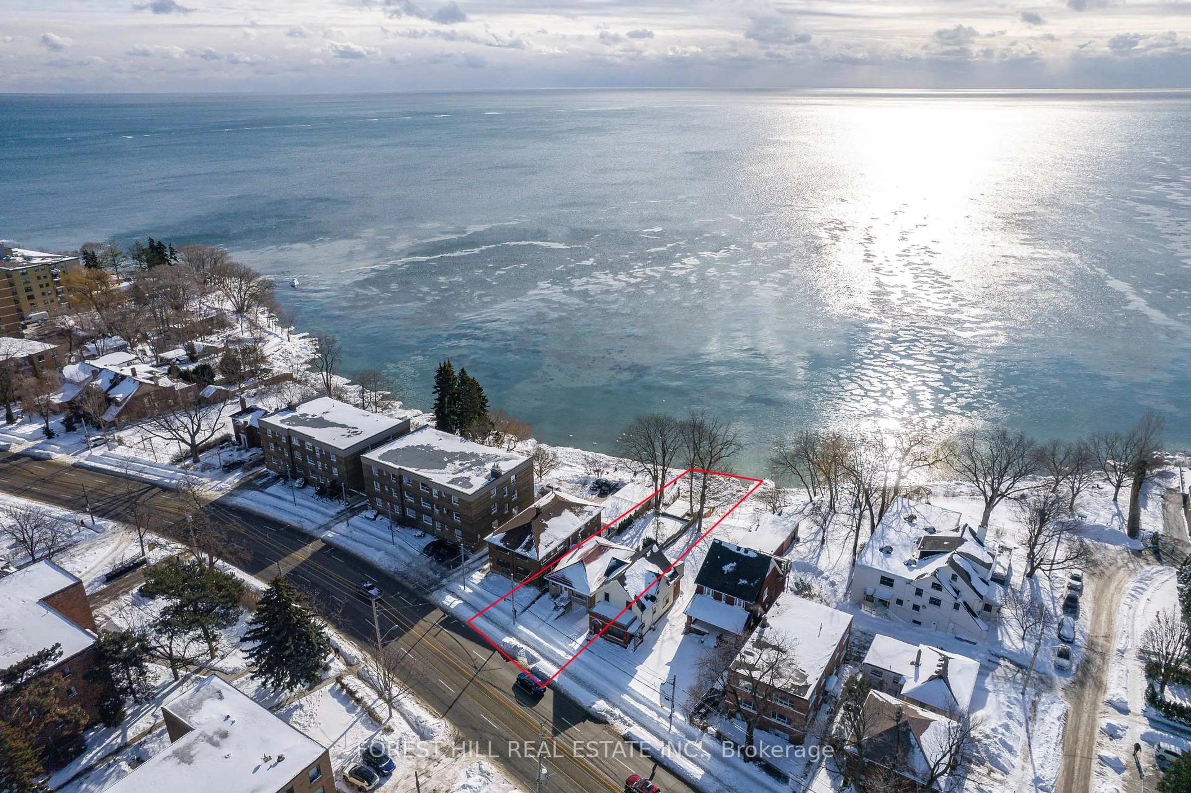 A pic from outside/outdoor area/front of a property/back of a property/a pic from drone, water/lake/river/ocean view for 2703 Lake Shore Blvd, Toronto Ontario M8V 1G6