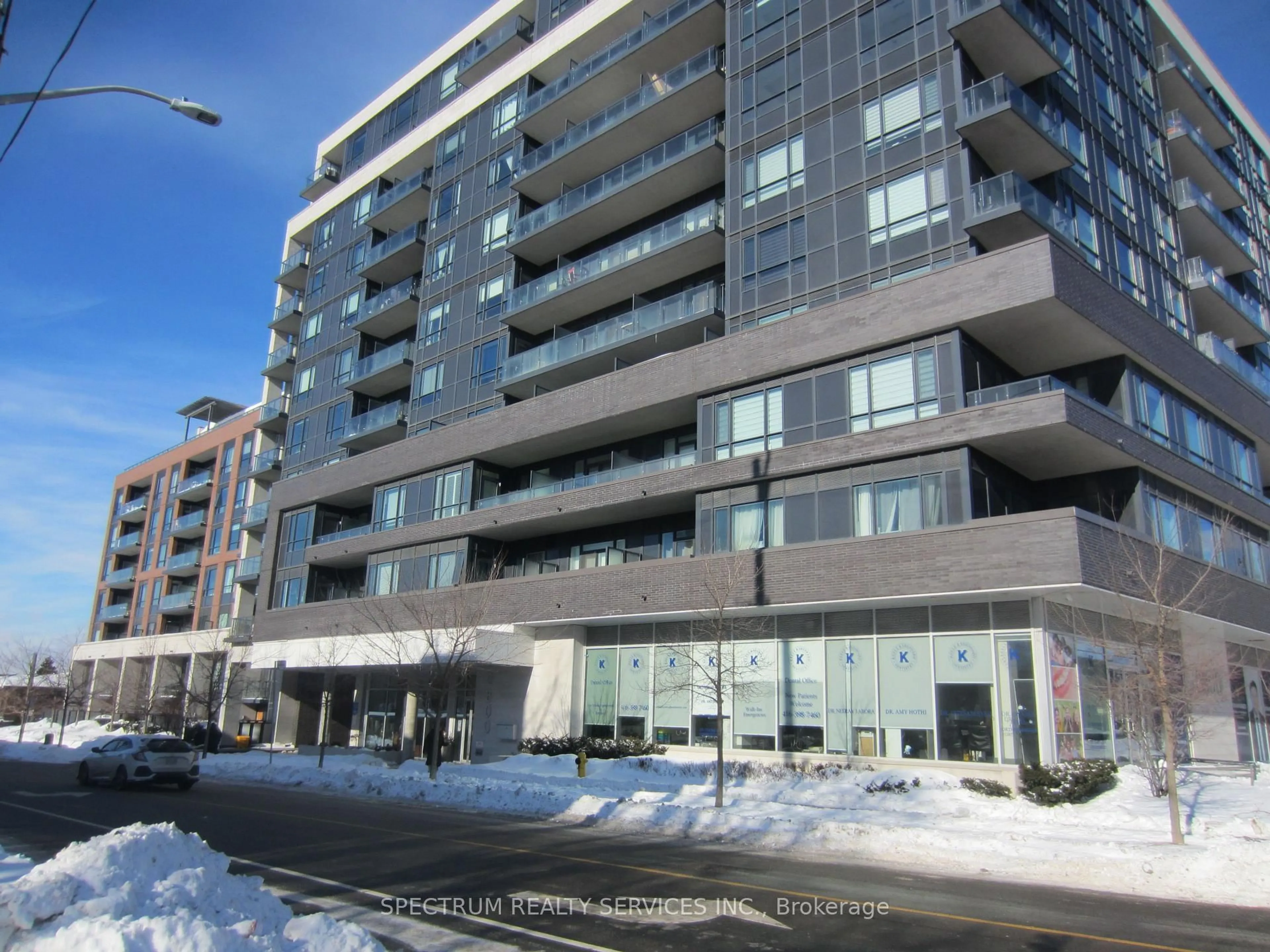Indoor foyer for 2800 Keele St #707, Toronto Ontario M2M 0B8
