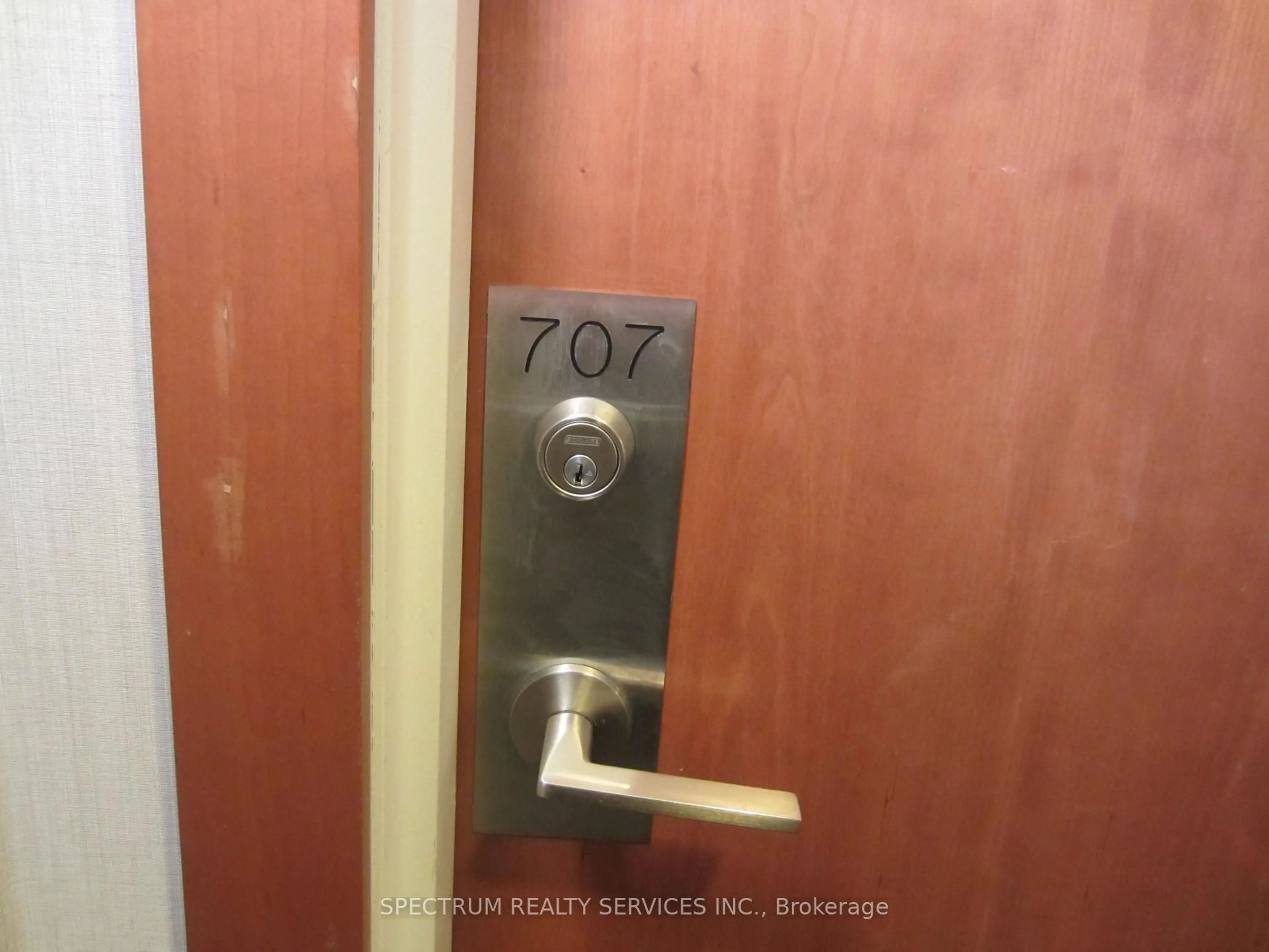 Blurry image for 2800 Keele St #707, Toronto Ontario M2M 0B8