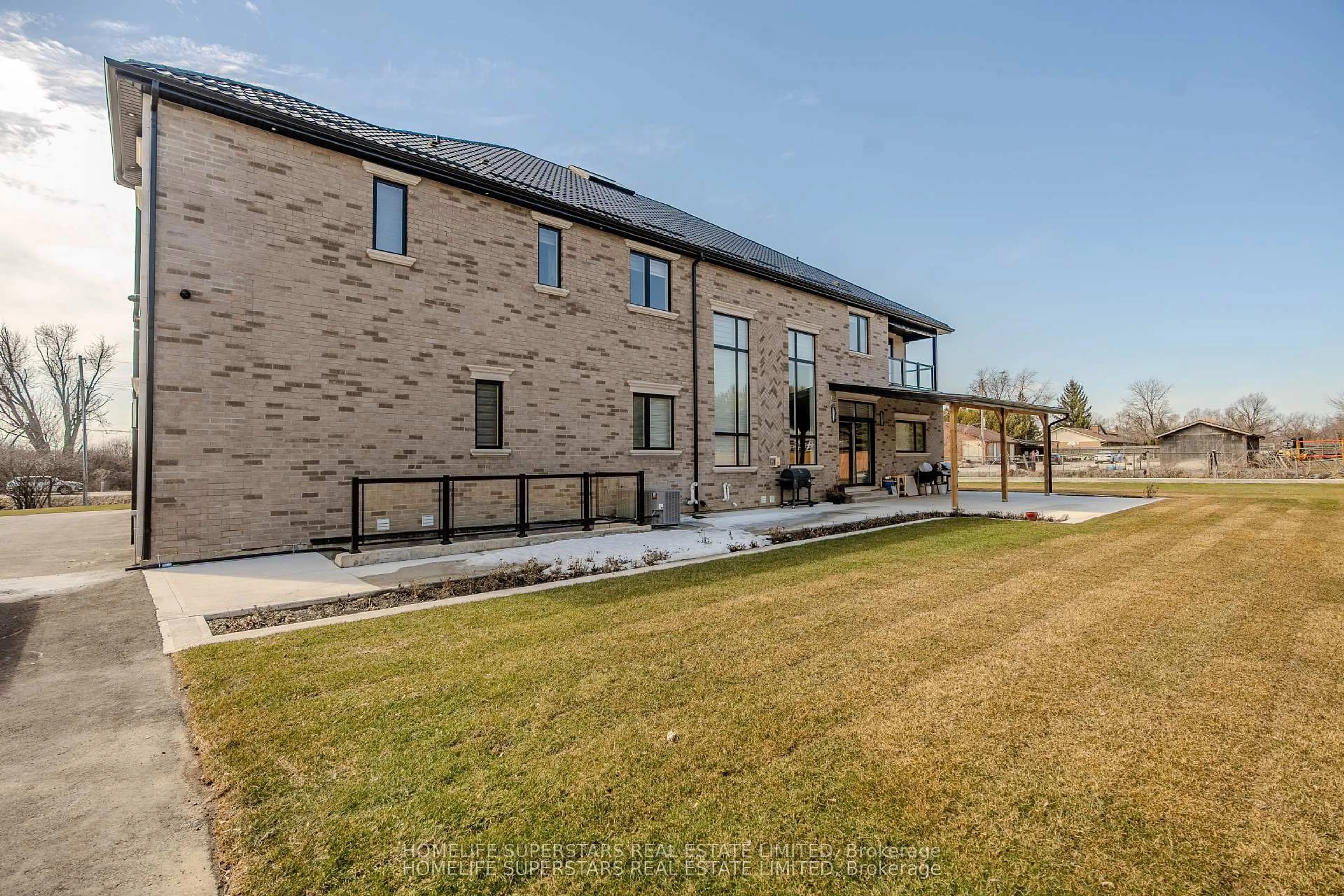 A pic from outside/outdoor area/front of a property/back of a property/a pic from drone, building for 12031 The Gore Rd, Caledon Ontario L7E 0W5