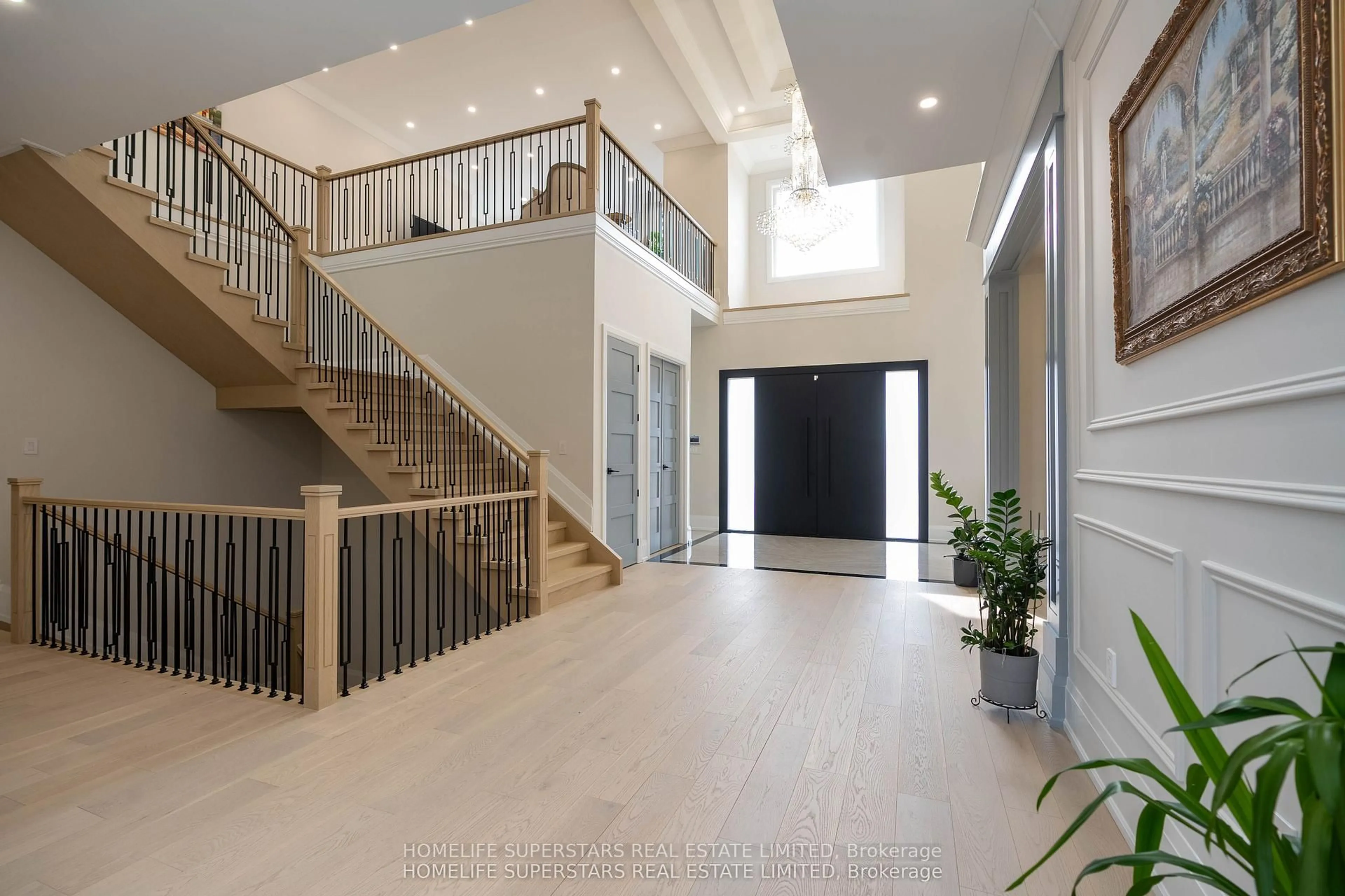 Indoor foyer for 12031 The Gore Rd, Caledon Ontario L7E 0W5