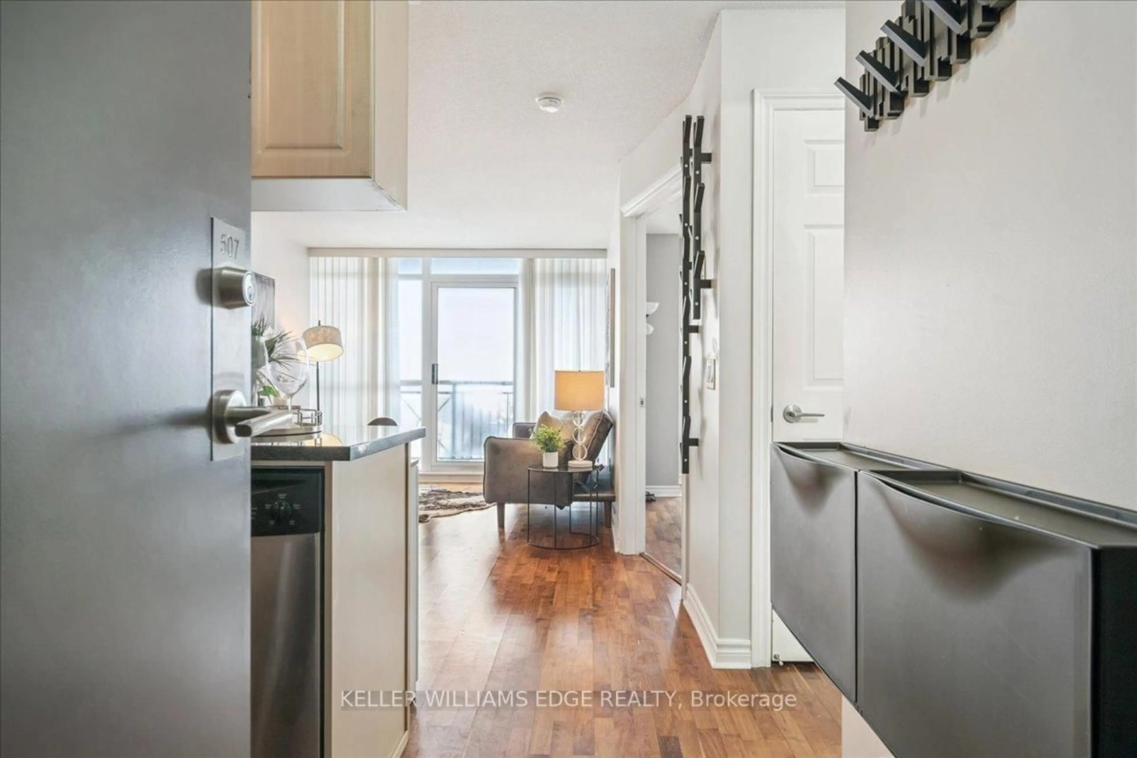 Open concept kitchen, unknown for 2325 Central Park Dr #507, Oakville Ontario L6H 0E2