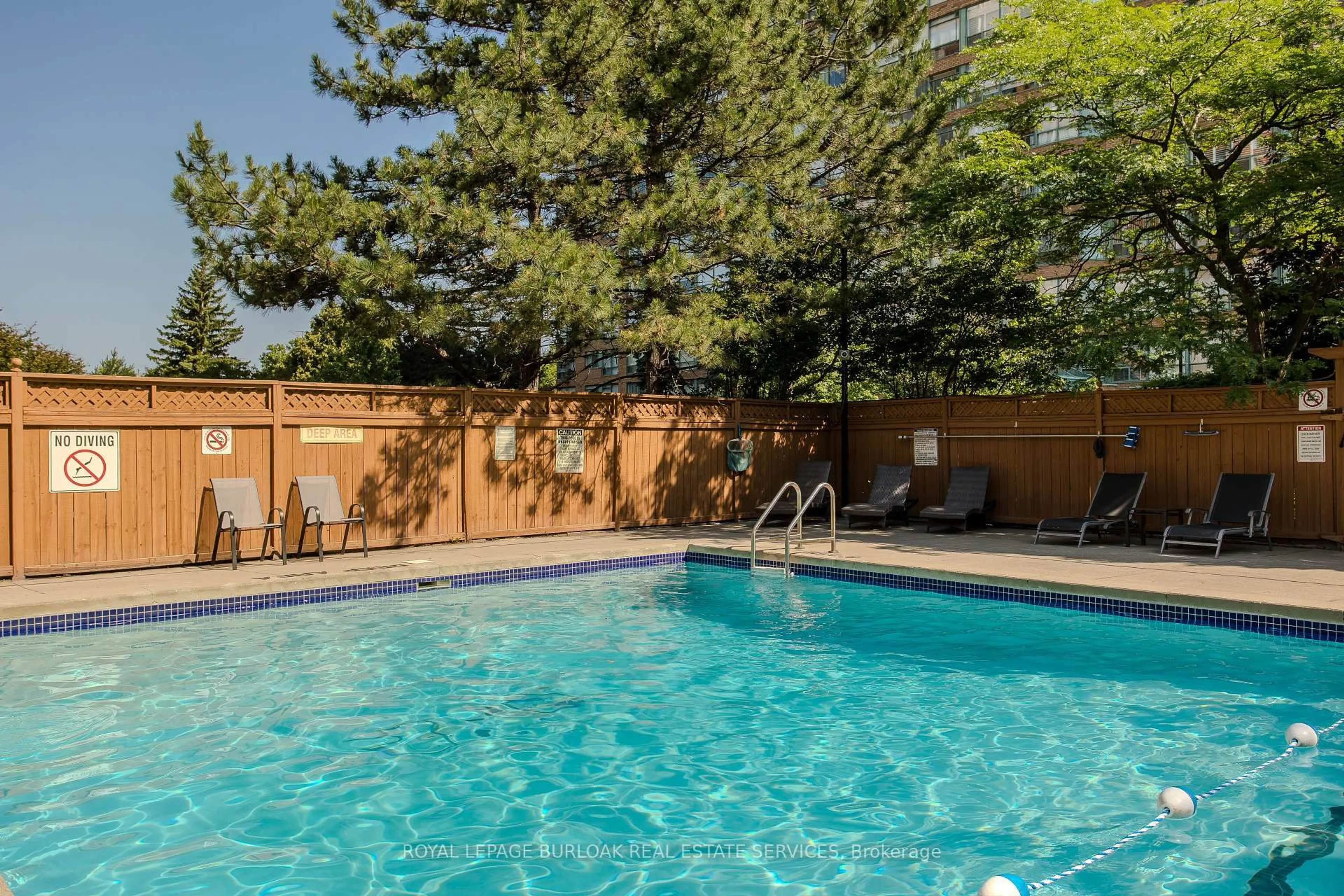 Pool for 1276 Maple Crossing Blvd #511, Burlington Ontario L7S 2J9