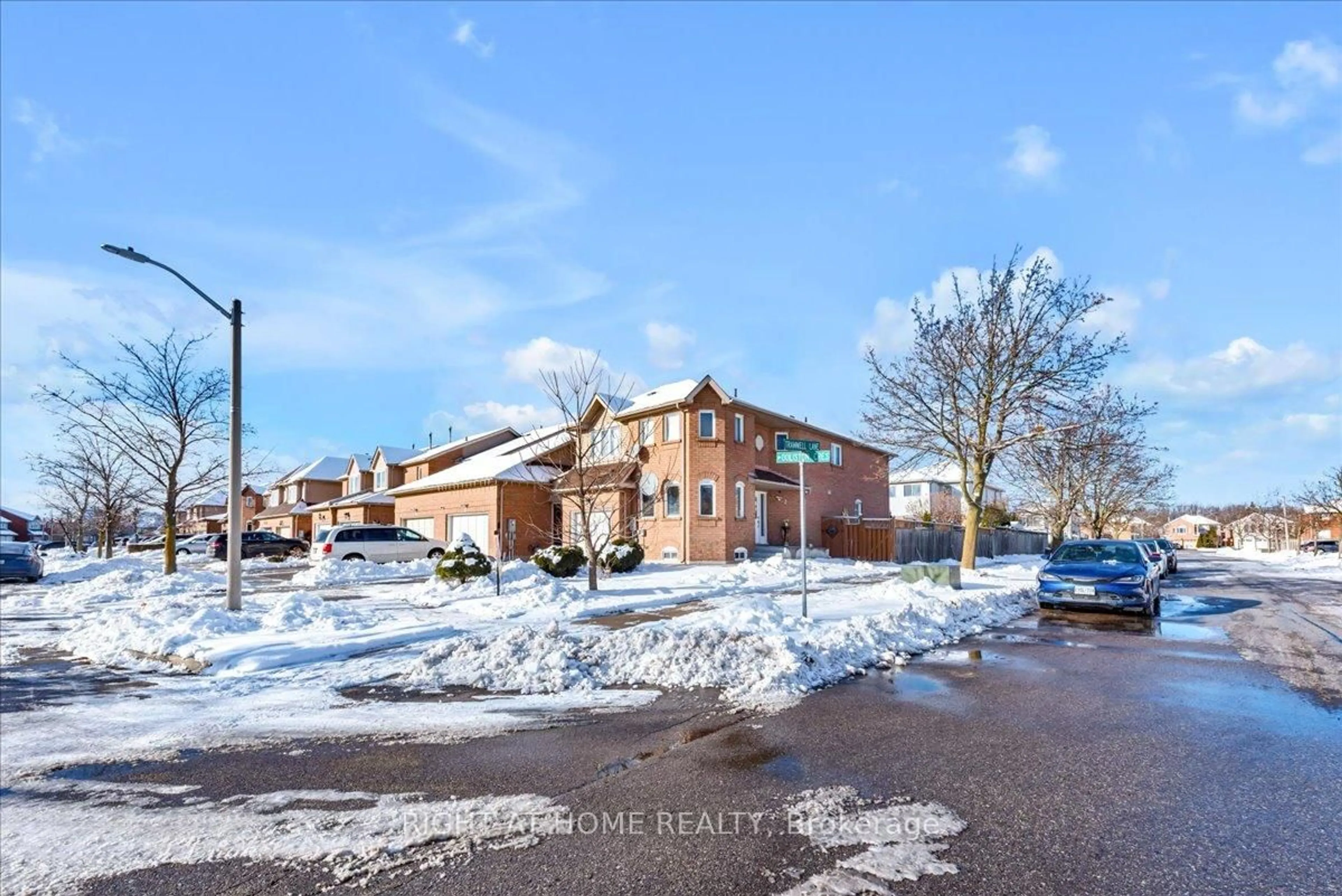 Unknown for 2 Wooliston Cres, Brampton Ontario L6Y 4J3