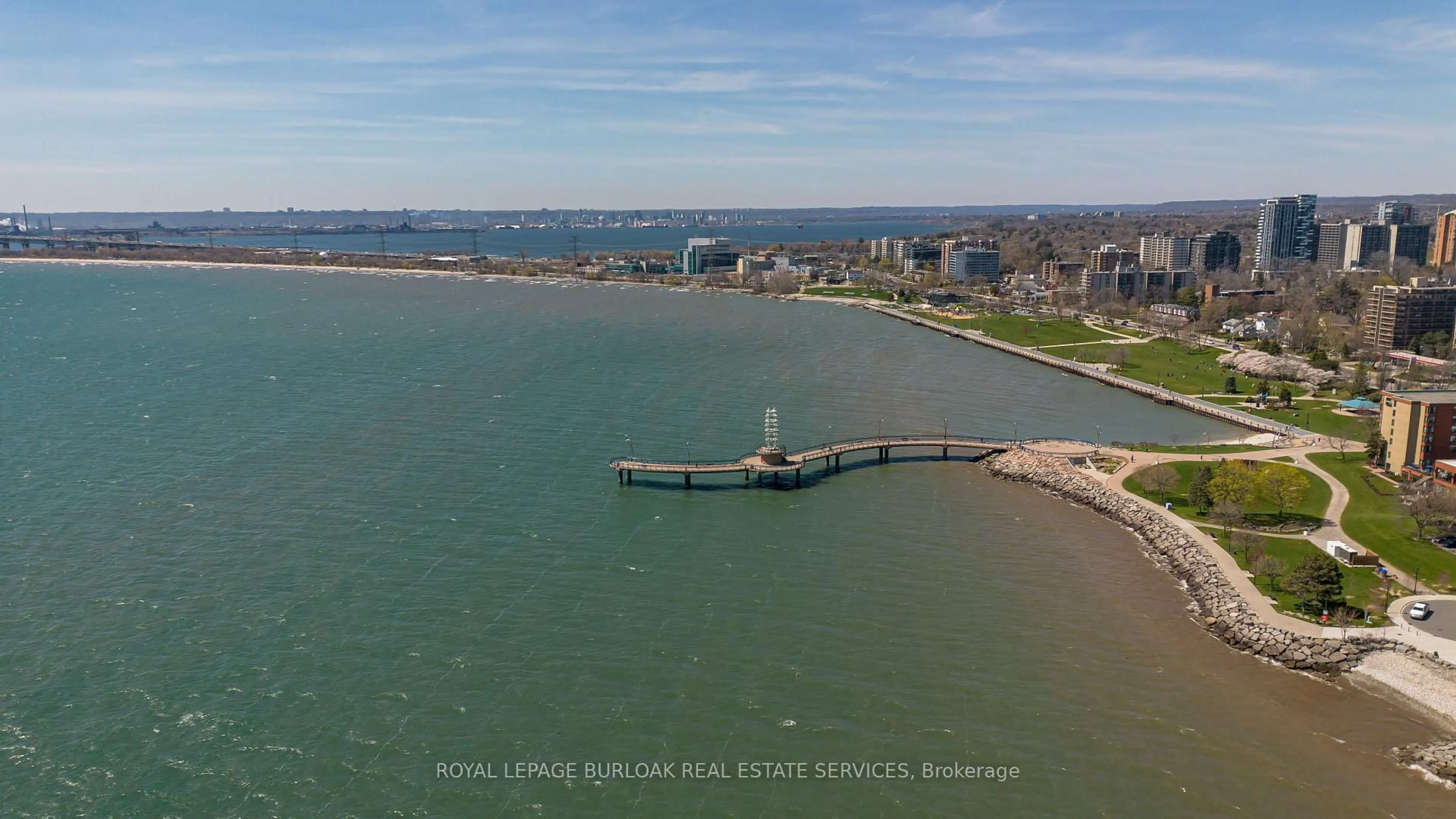 Blurry image for 2060 Lakeshore Rd #1303, Burlington Ontario L7R 0G2