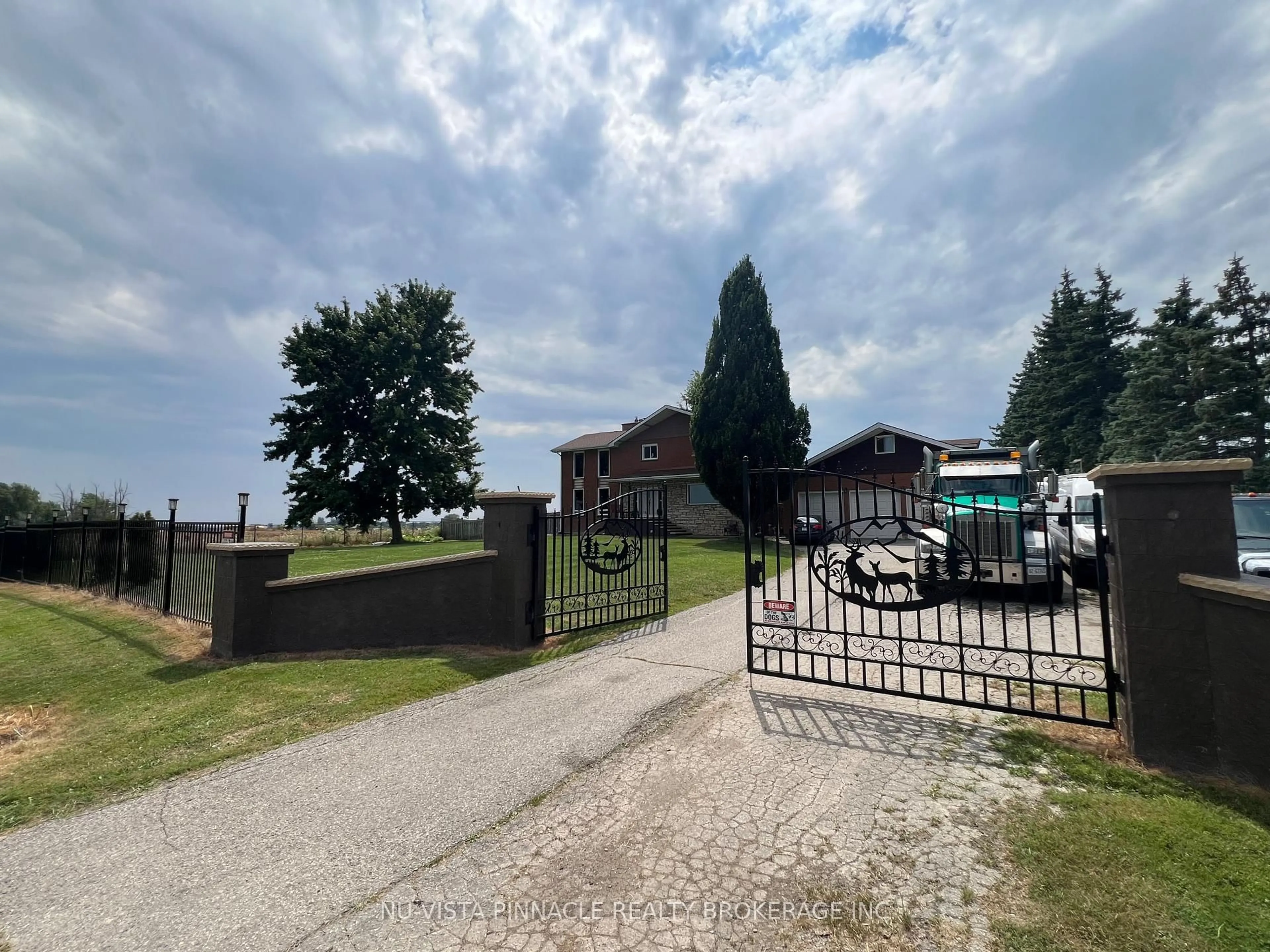 A pic from outside/outdoor area/front of a property/back of a property/a pic from drone, street for 13080 Centreville Creek Rd, Caledon Ontario L7C 3A7