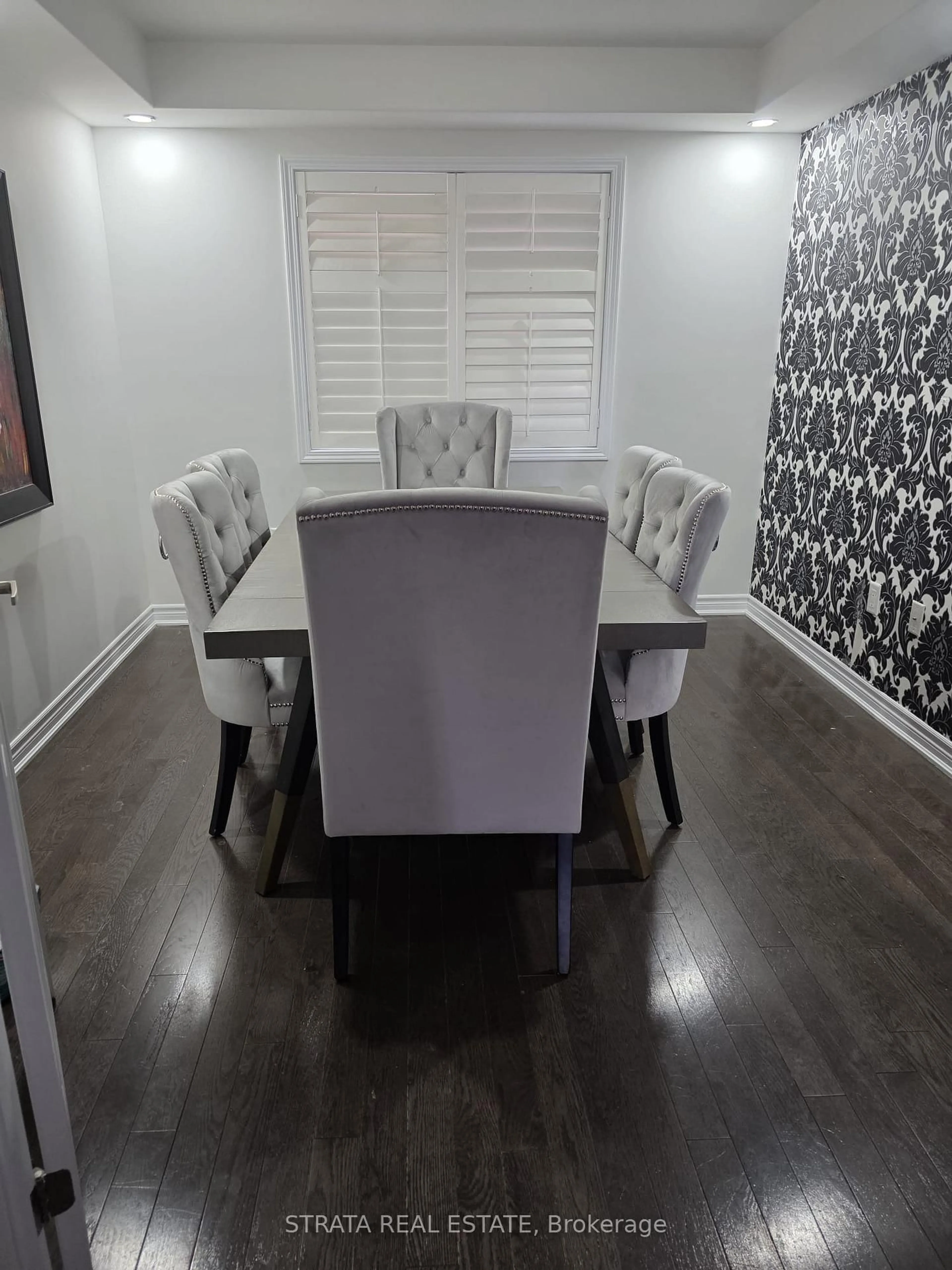 Dining room, wood/laminate floor for 358 Laundon Terr, Milton Ontario L9T 7N9