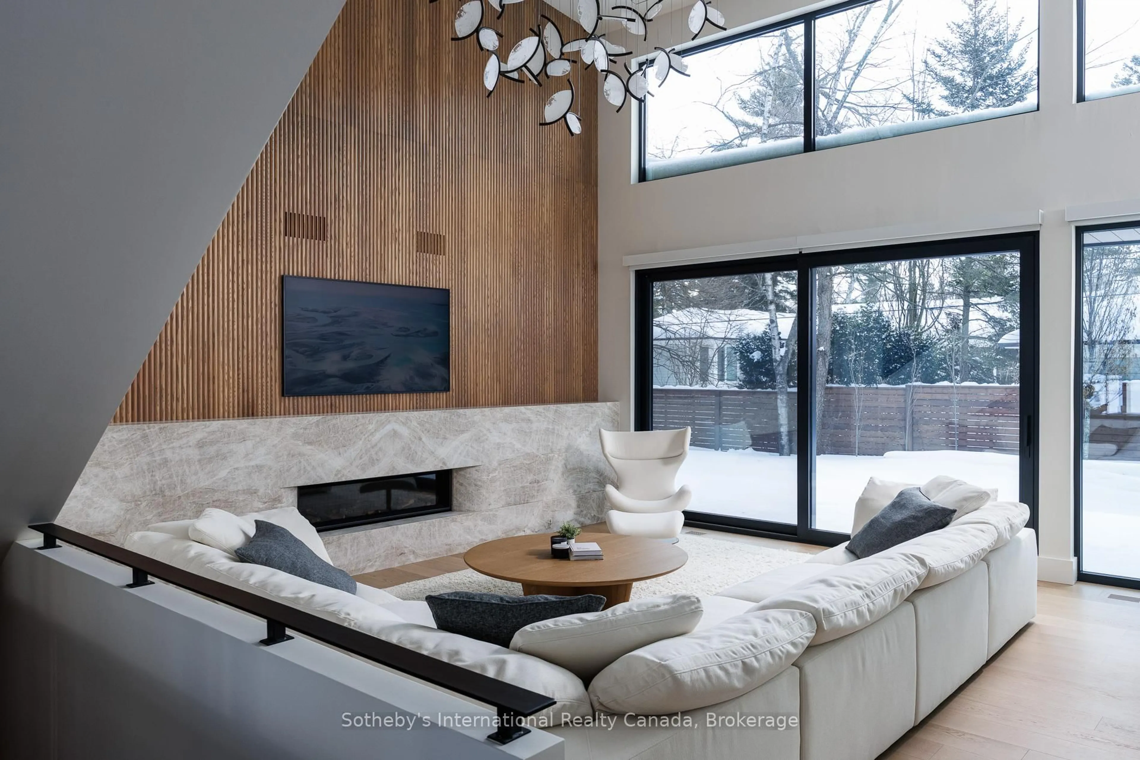 Living room with furniture, unknown for 222 Burgundy Dr, Oakville Ontario L6J 4G1