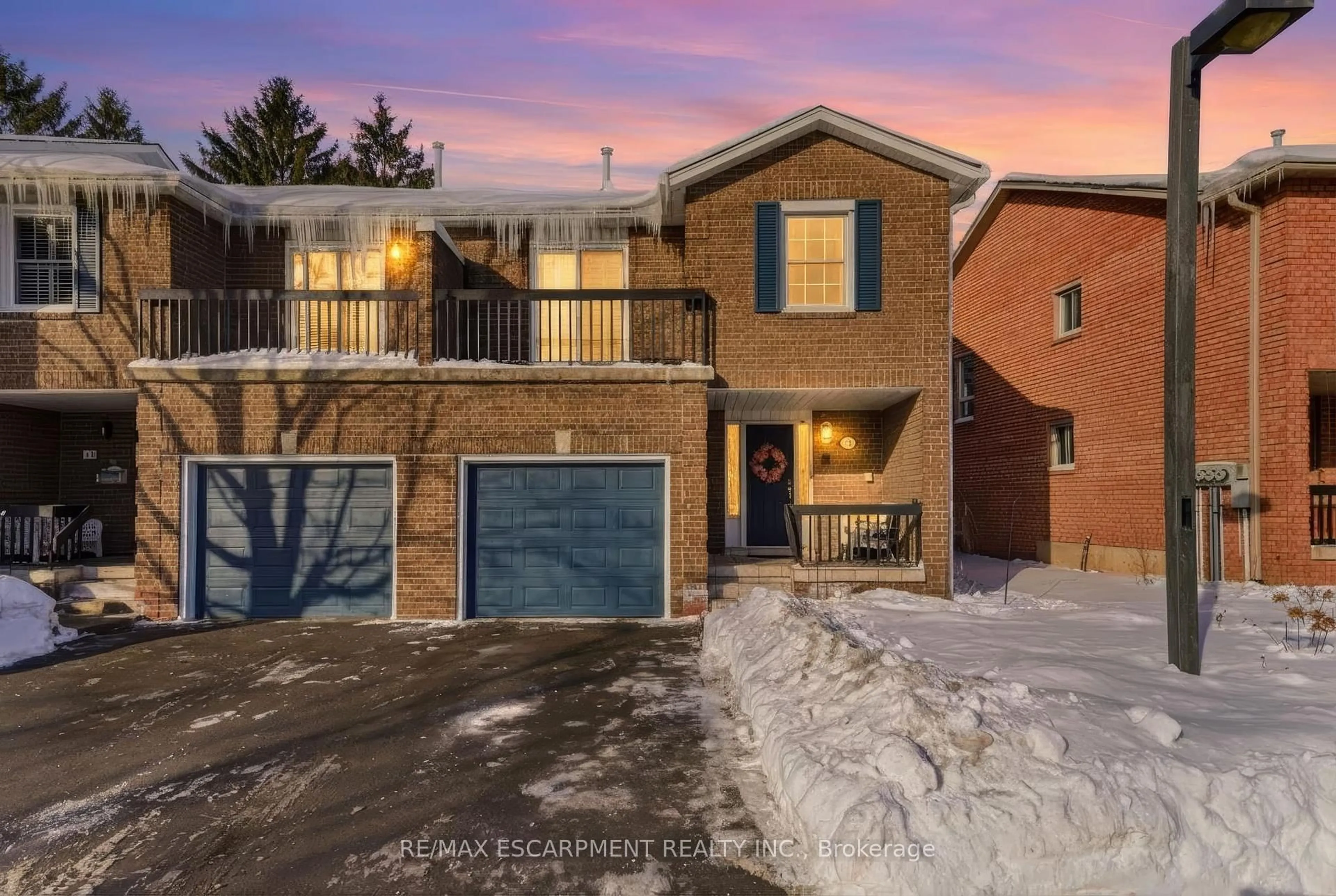 Home with brick exterior material, street for 1205 Lambs Crt #15, Burlington Ontario L7S 2G5