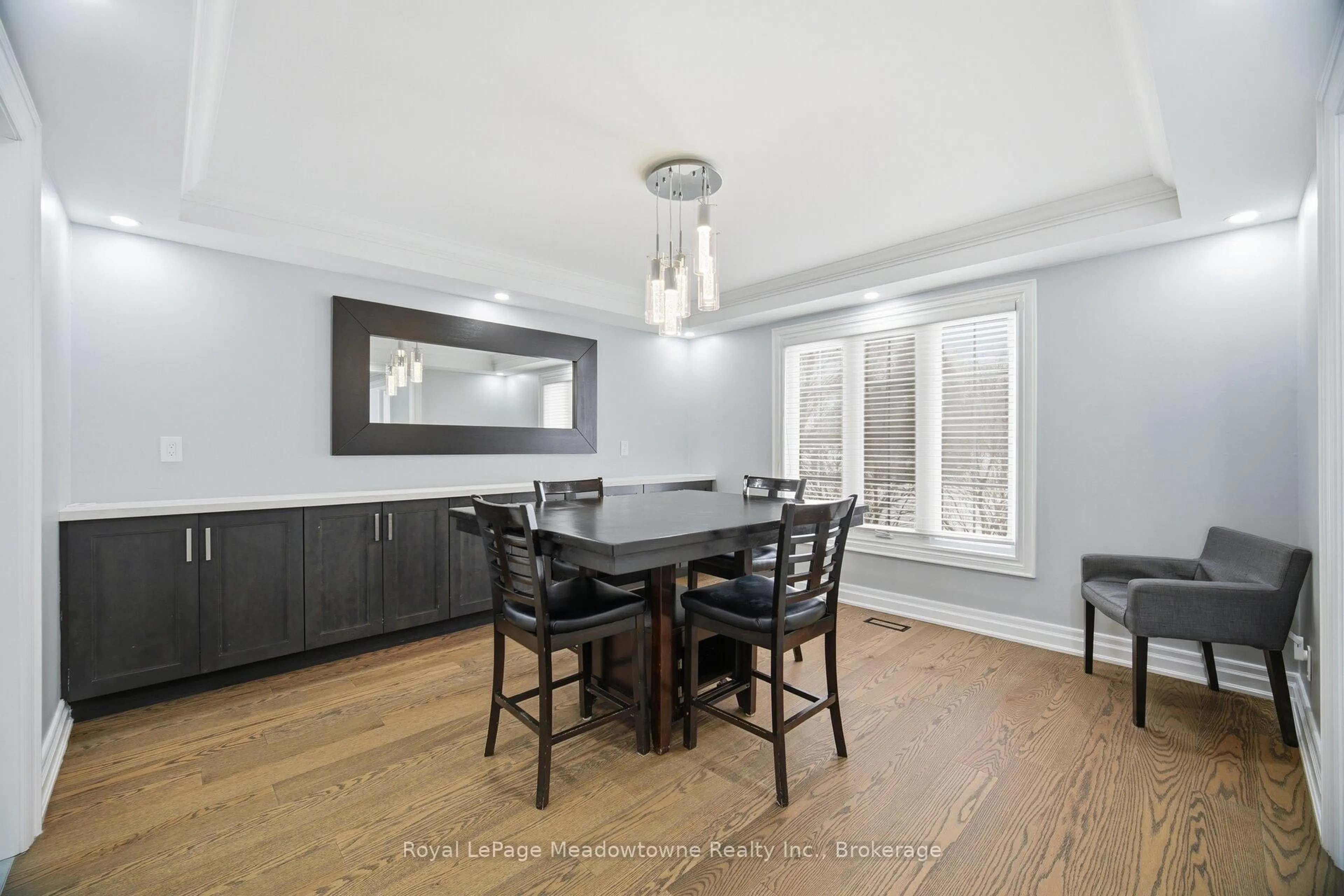 Dining room, wood/laminate floor for 170 Crawford Cres, Milton Ontario L0P 1B0