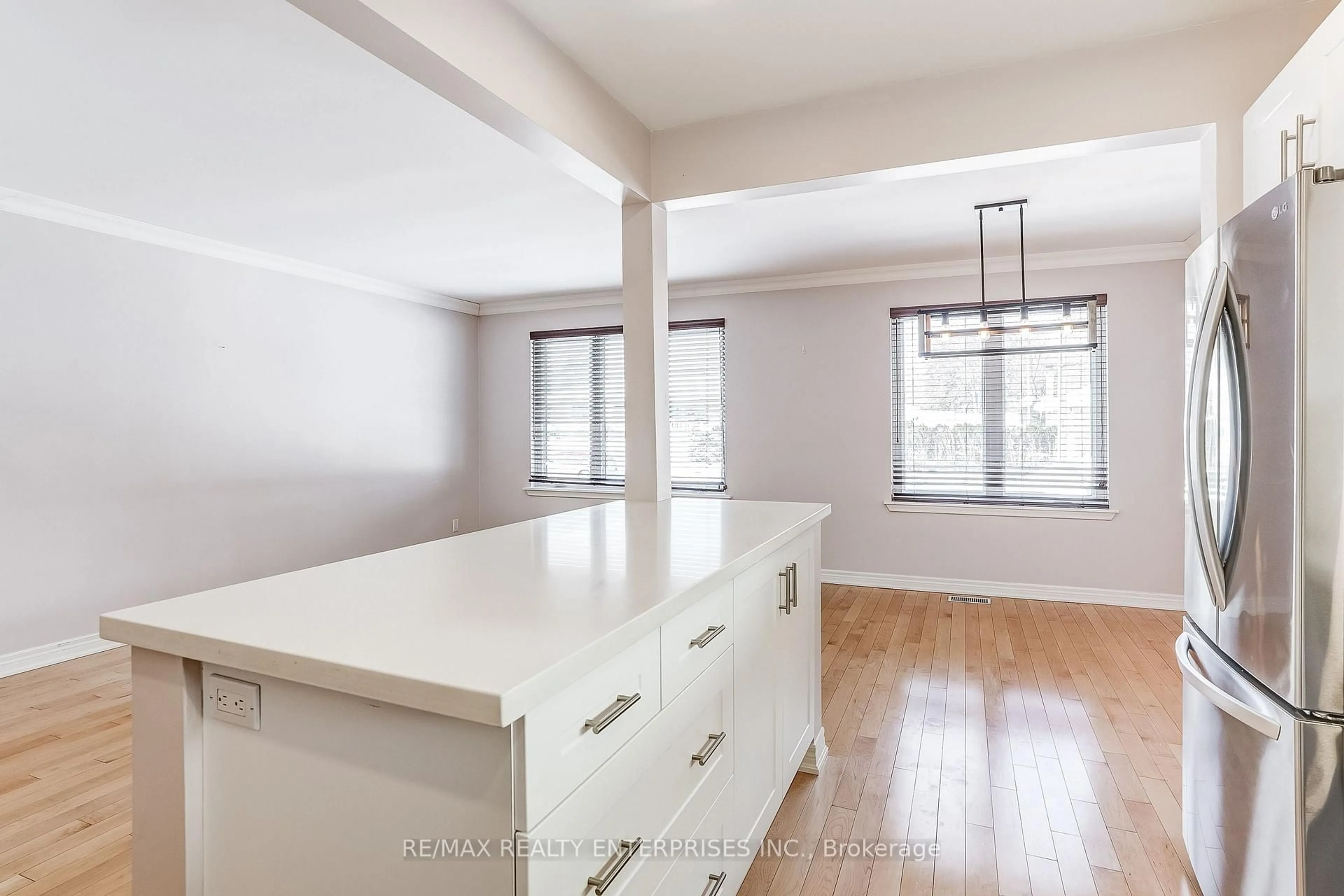 Open concept kitchen, unknown for 31 Paragon Rd, Toronto Ontario M9R 1J7