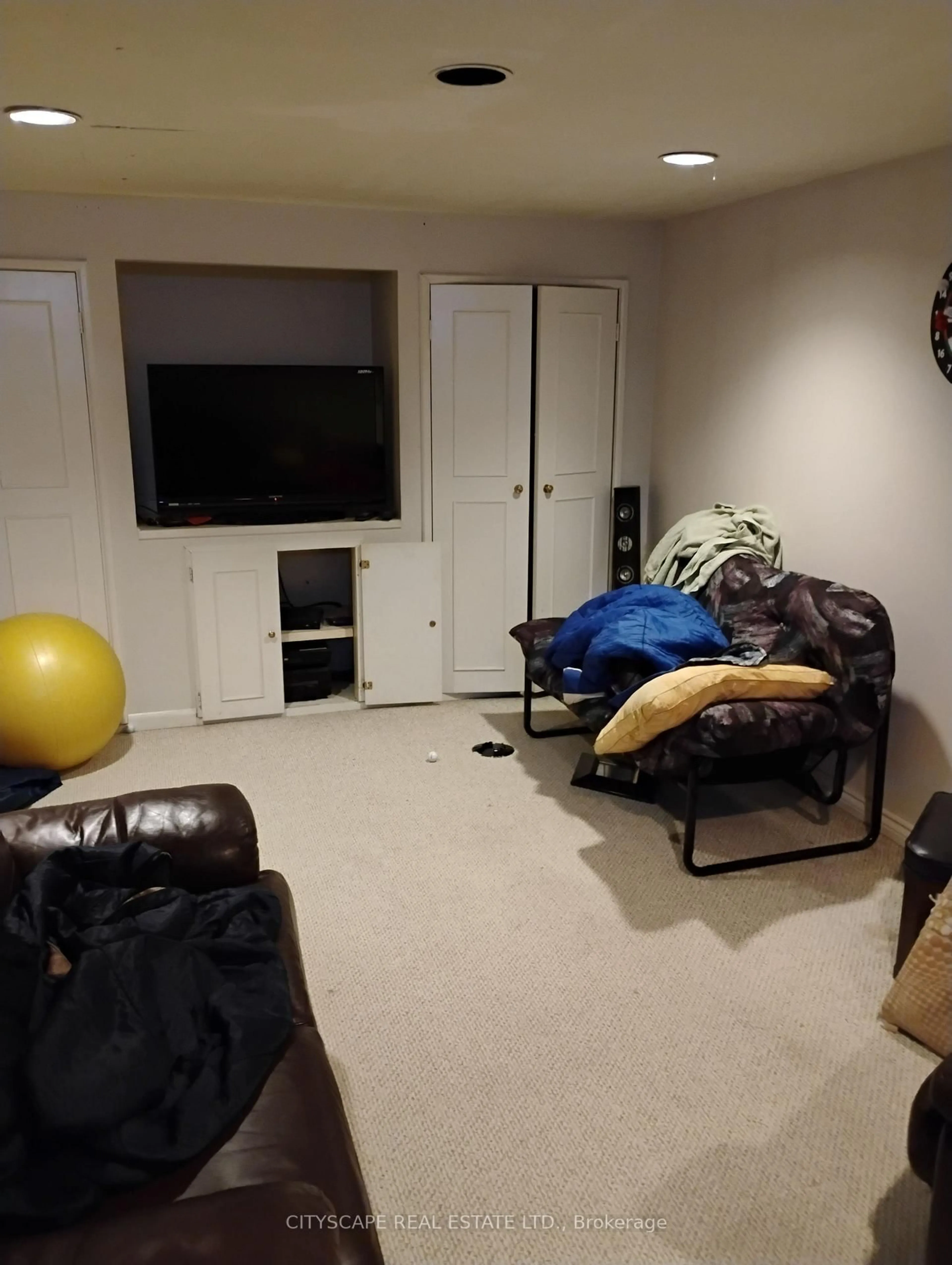 A pic of a room for 3115 Cambourne Cres, Mississauga Ontario L5N 5E8