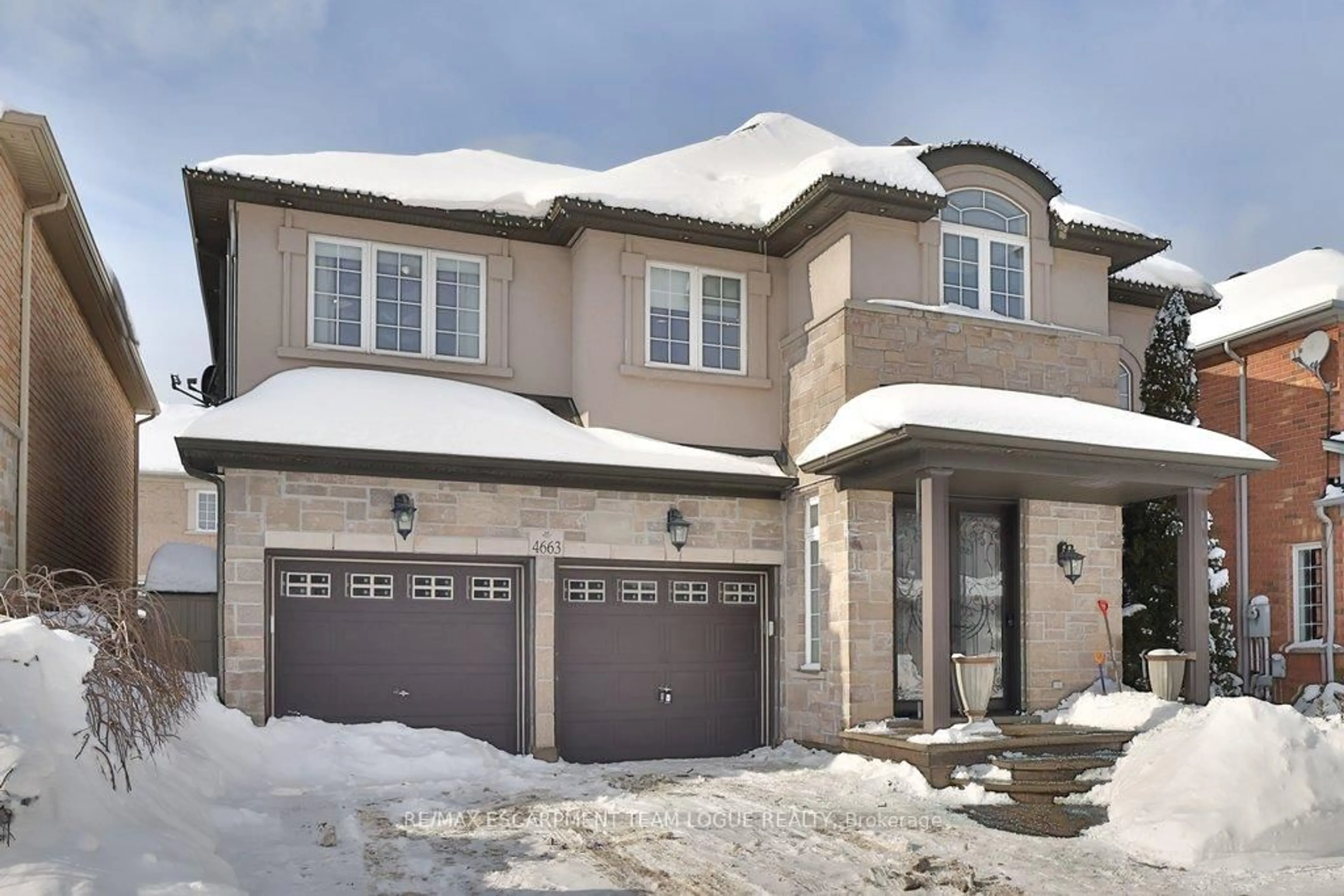 Home with brick exterior material, street for 4663 Leanna Heights Rd, Burlington Ontario L7M 0E6