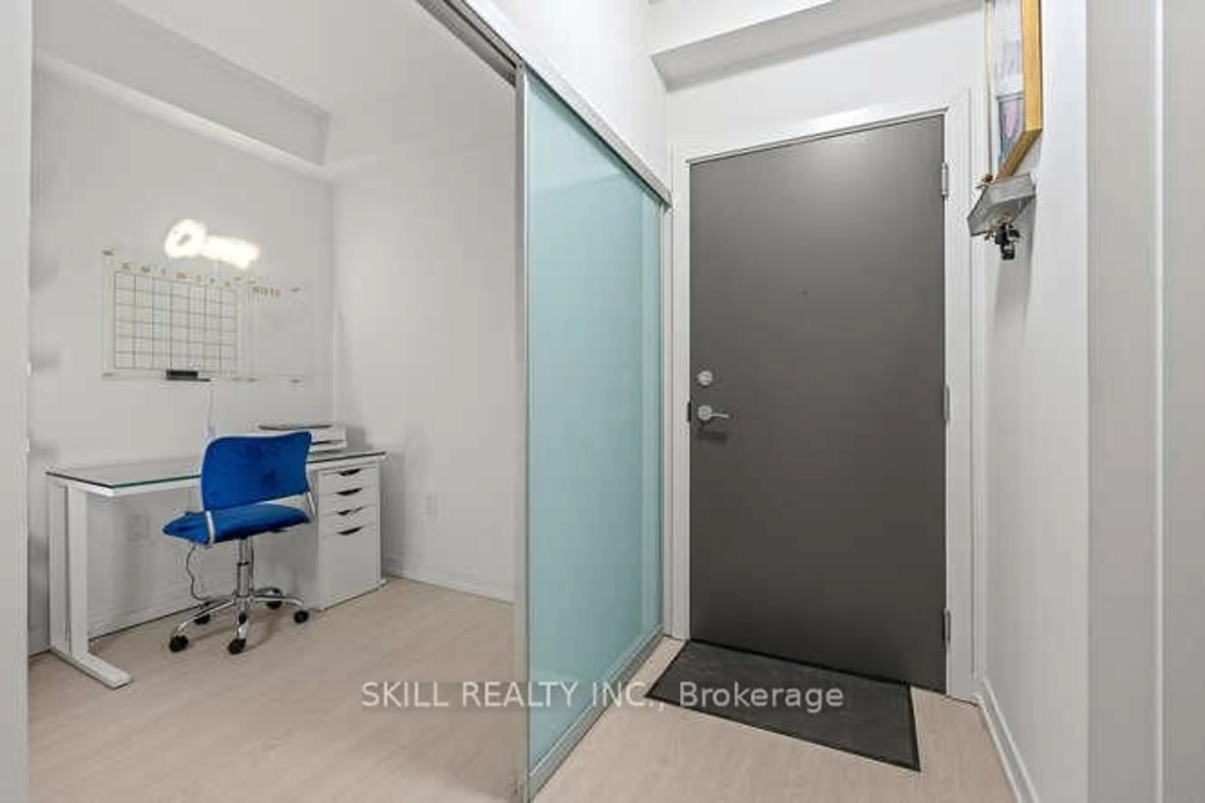 Unknown for 10 De Boers, Unit 315 Dr, Toronto Ontario M3N 0L6