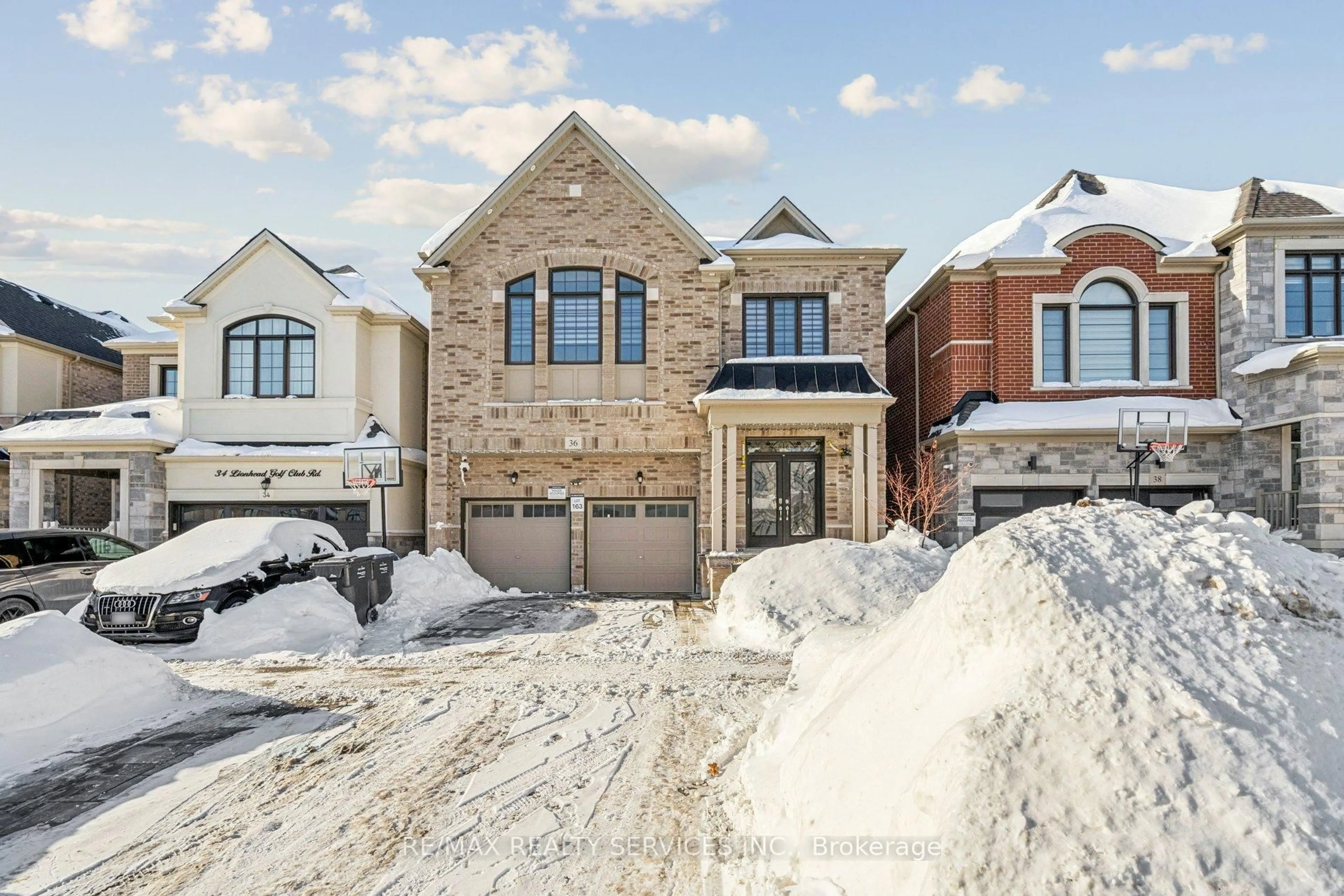 Home with brick exterior material, street for 36 Lionhead Golf Club Rd, Brampton Ontario L6Y 1P3